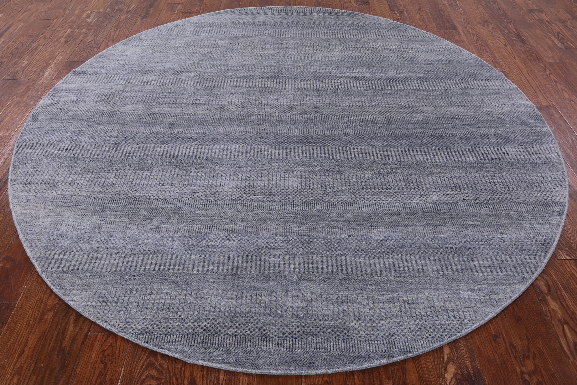 Grey Round Savannah Grass Handmade Wool & Silk Rug - 7' 10" X 7' 10" - Golden Nile