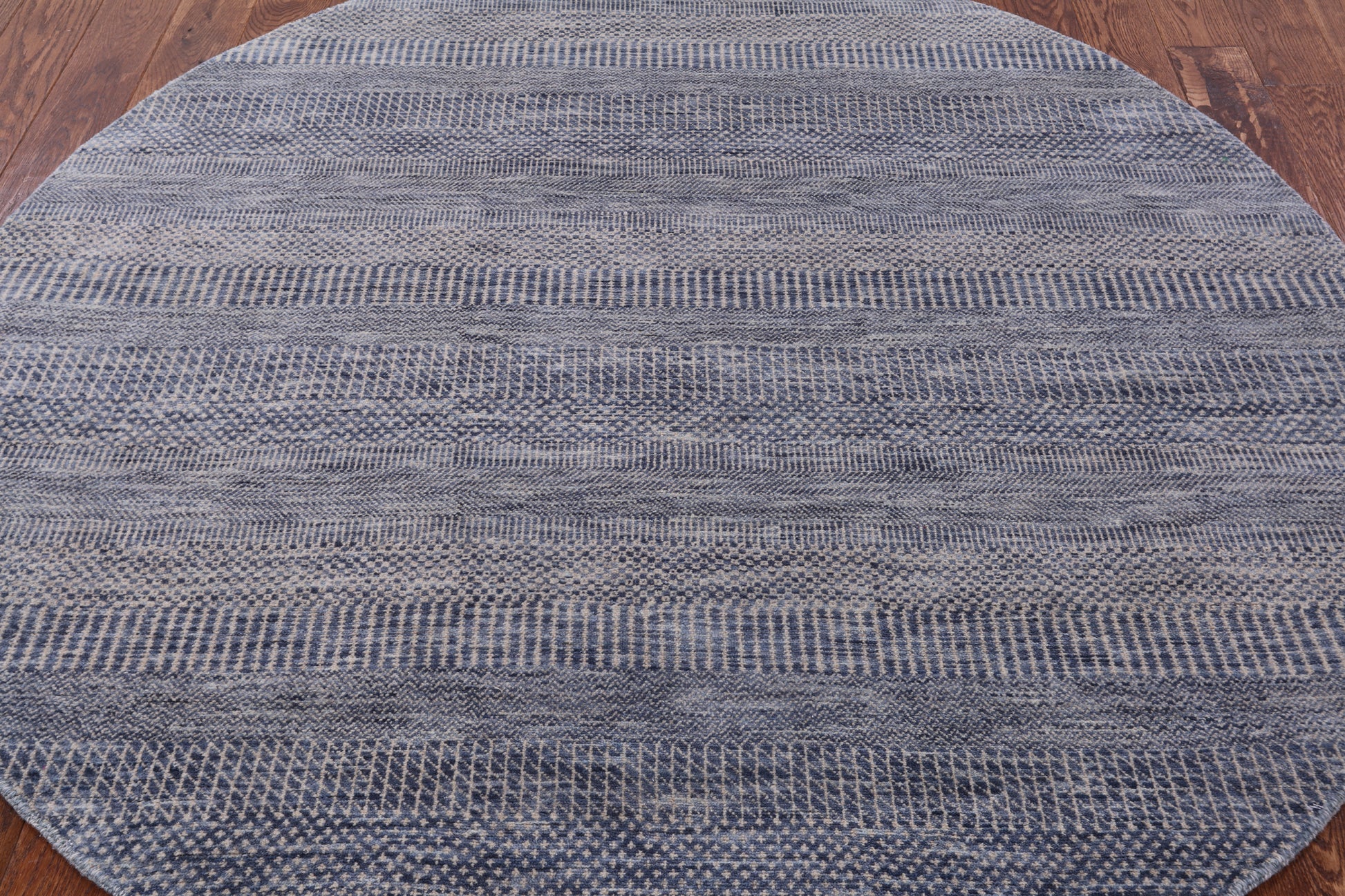Grey Round Savannah Grass Handmade Wool & Silk Rug - 6' 0" X 6' 0" - Golden Nile