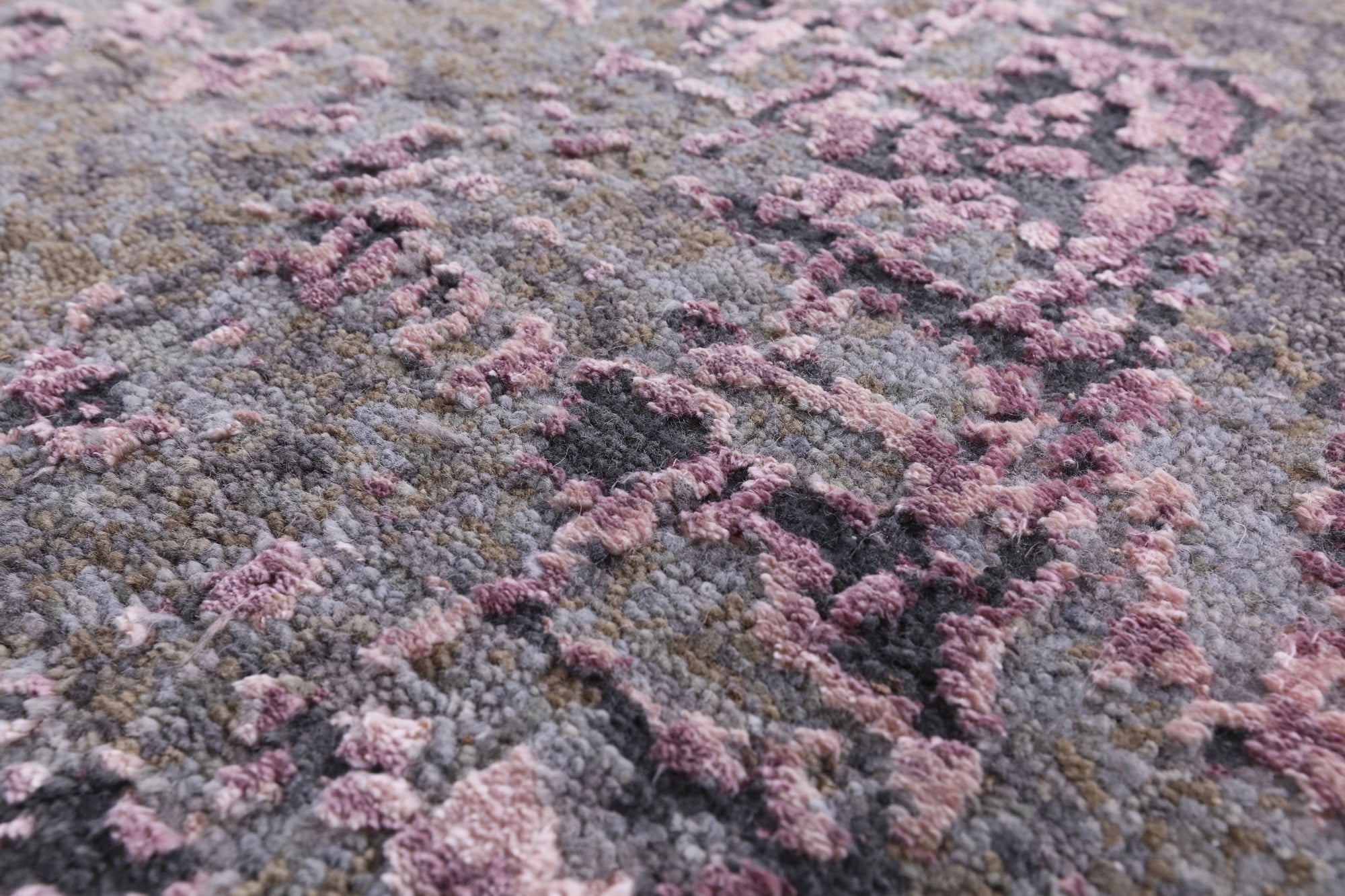 Modern Hand Knotted Wool & Silk Rug - 6' 5" X 9' 5" - Golden Nile