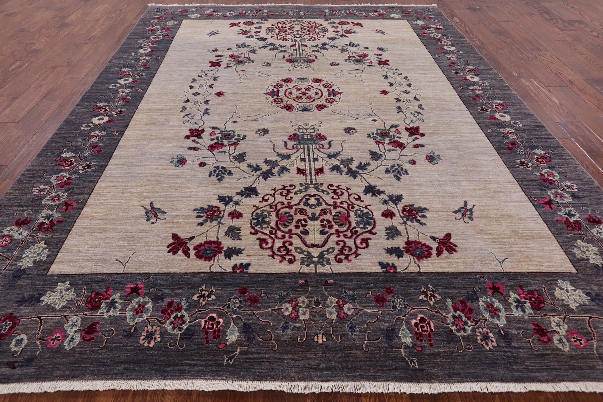 Ivory William Morris Hand Knotted Wool Rug - 7' 10" X 10' 1" - Golden Nile