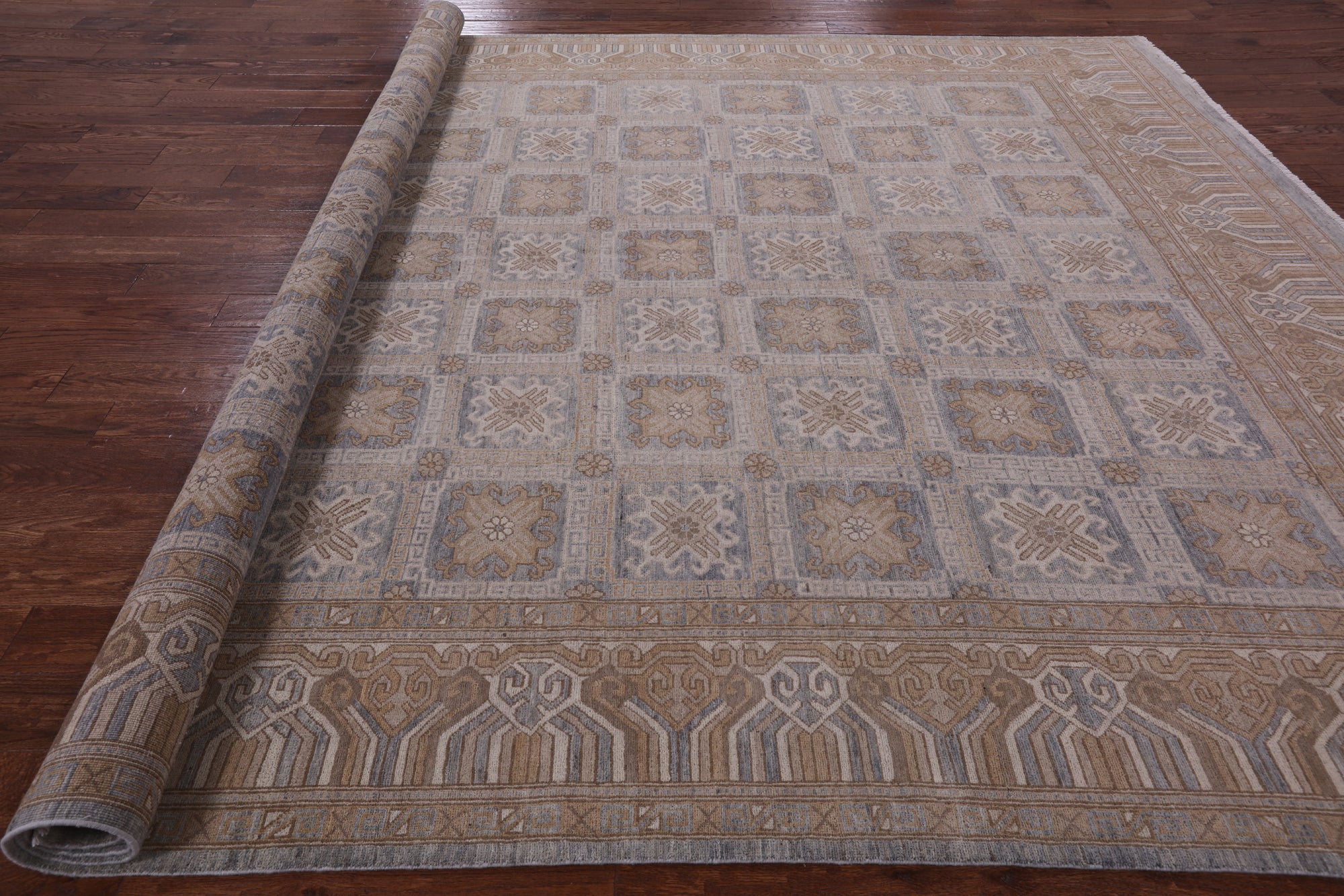 Traditional Hand Knotted Rug - 9' 9" X 13' 7" - Golden Nile