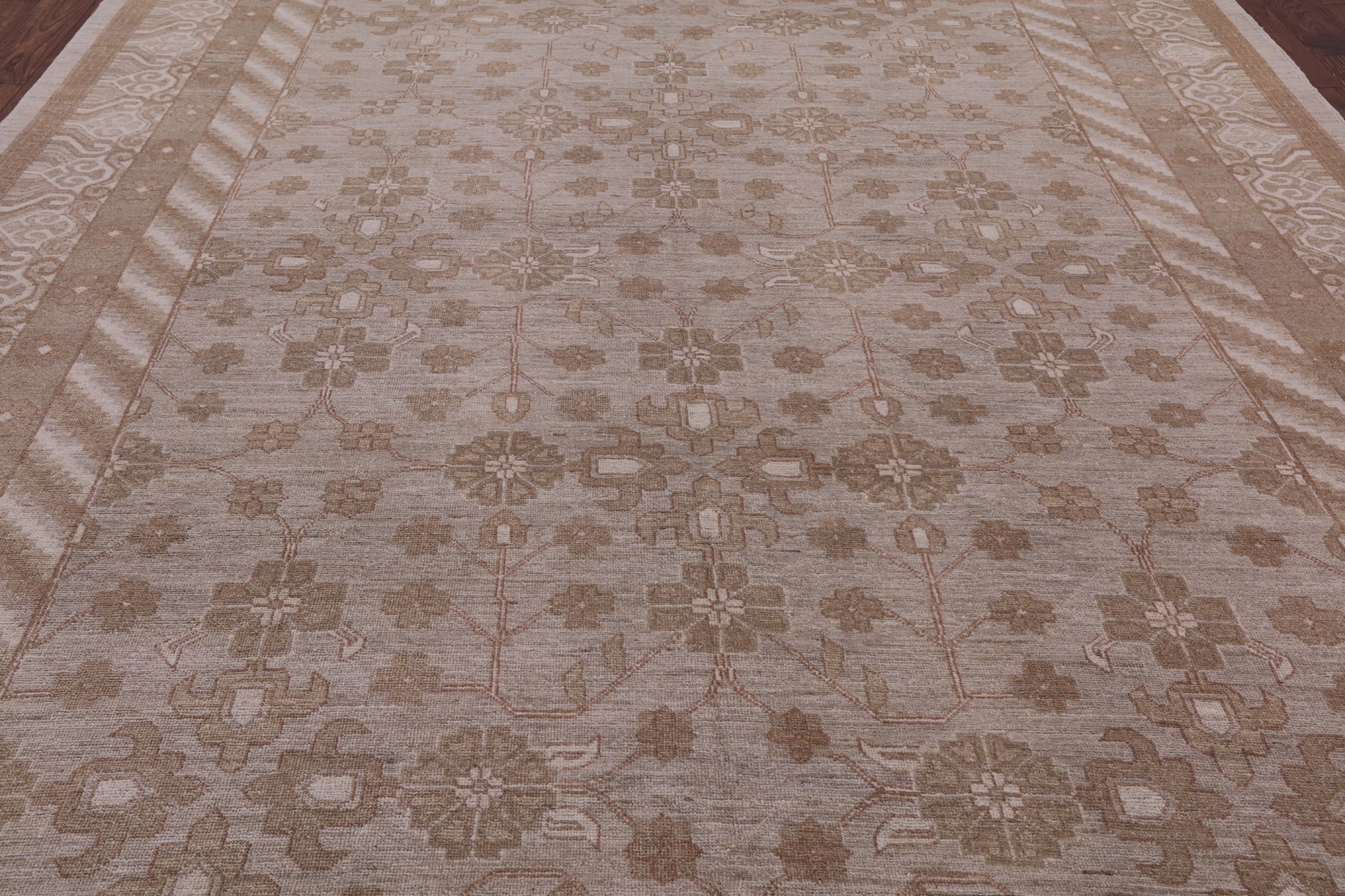 Traditional Handmade Rug - 9' 1" X 11' 3" - Golden Nile