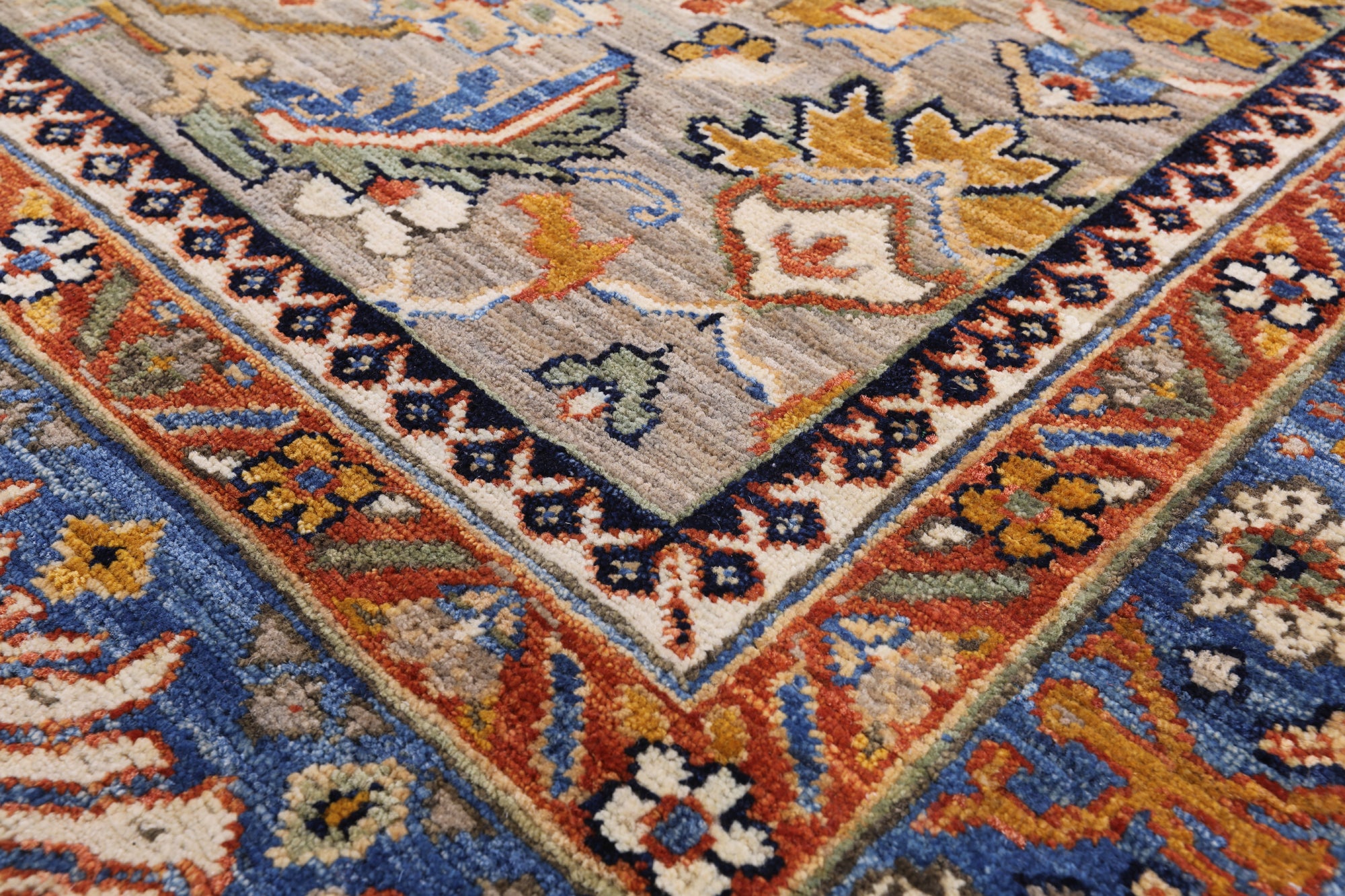 Fine Serapi Hand Knotted Wool Rug - 8' 1" X 9' 6" - Golden Nile