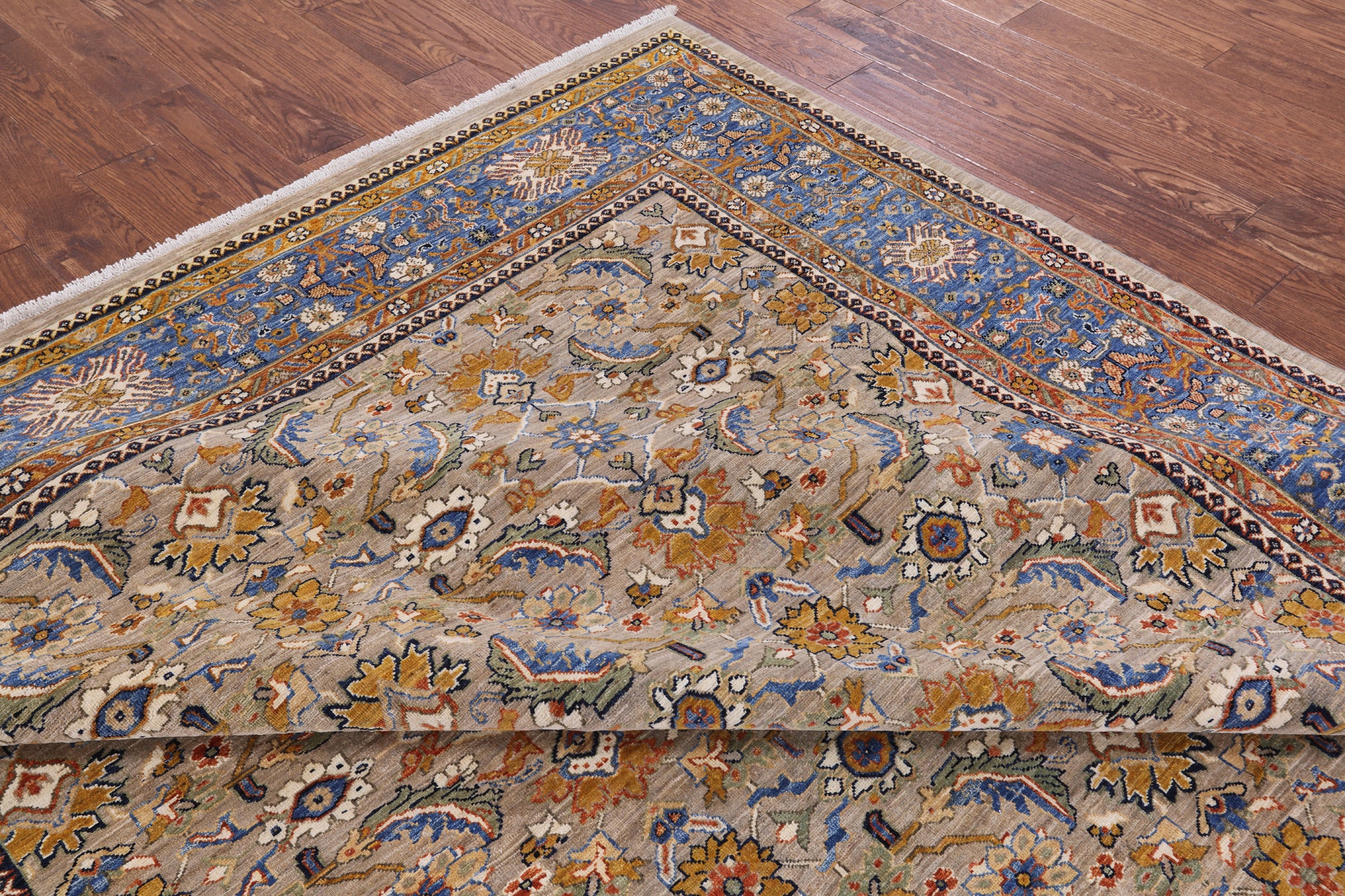 Fine Serapi Hand Knotted Wool Rug - 8' 1" X 9' 6" - Golden Nile