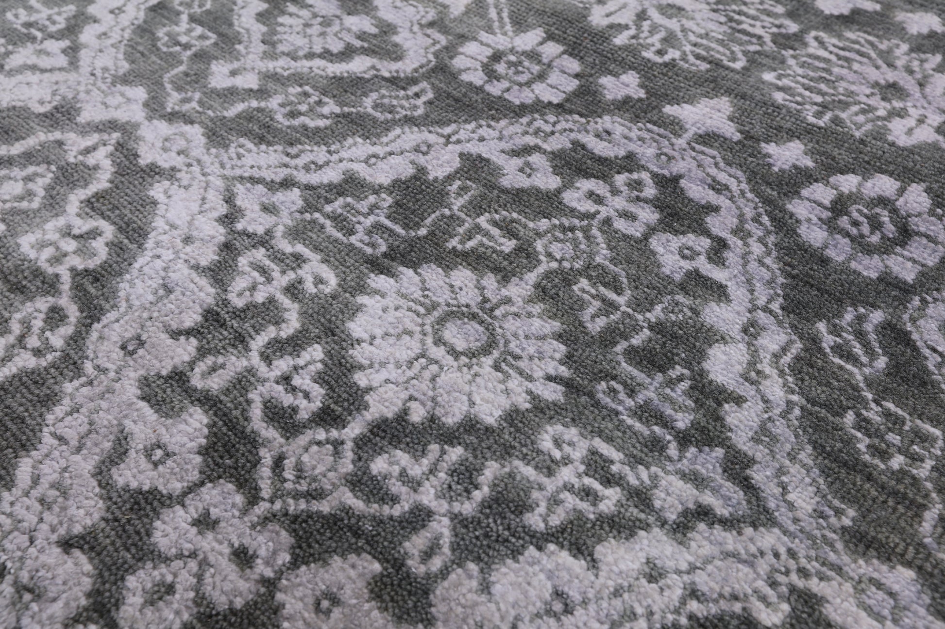 Grey Modern Handmade Wool & Silk Rug - 9' 0" X 12' 2" - Golden Nile