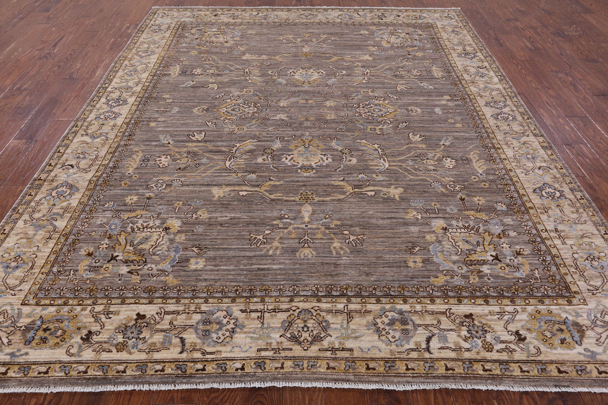 Traditional Hand Knotted Wool Rug - 8' 5" X 9' 10" - Golden Nile