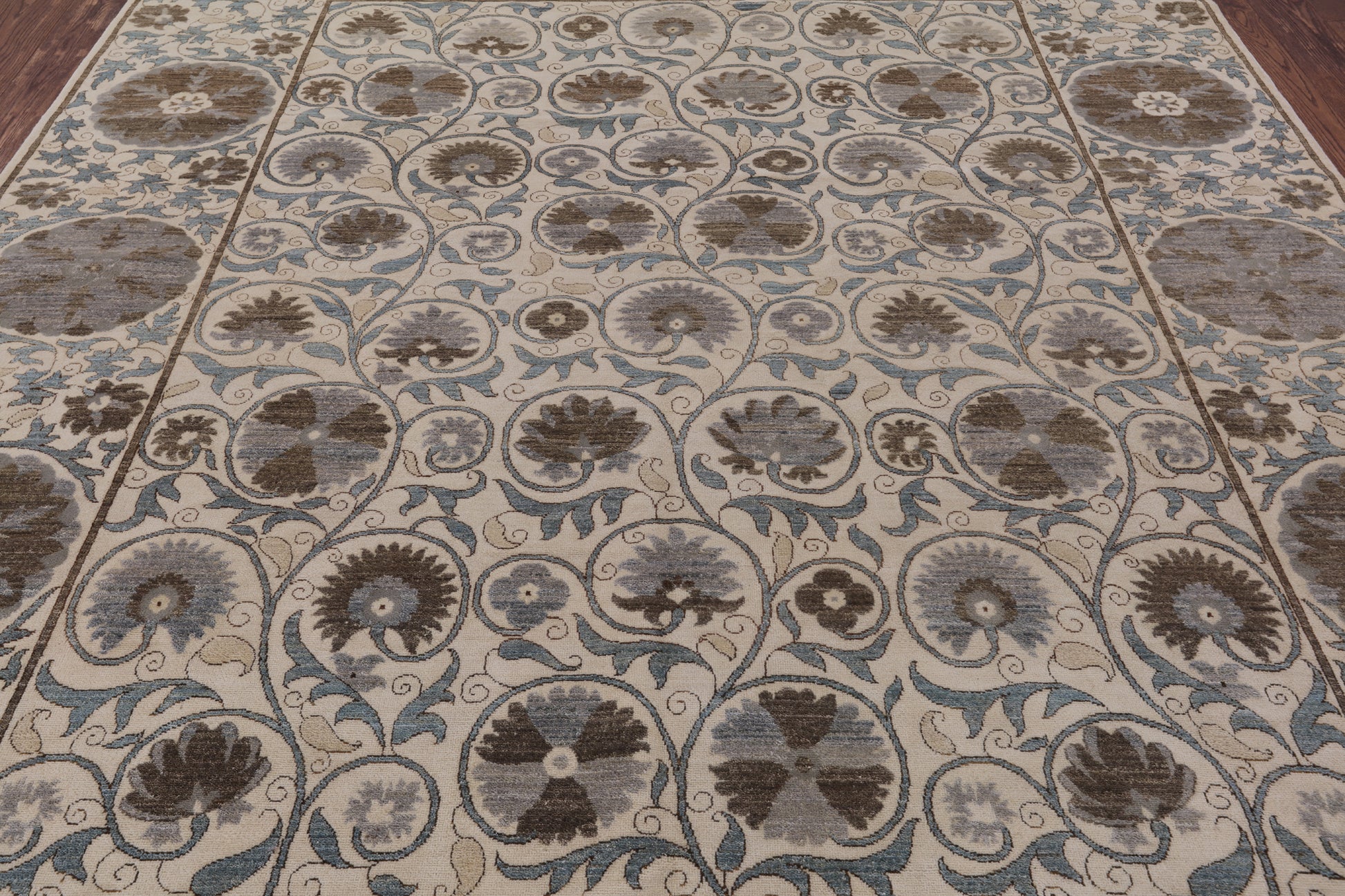 Ivory William Morris Hand Knotted Rug - 8' 3" X 10' 4" - Golden Nile