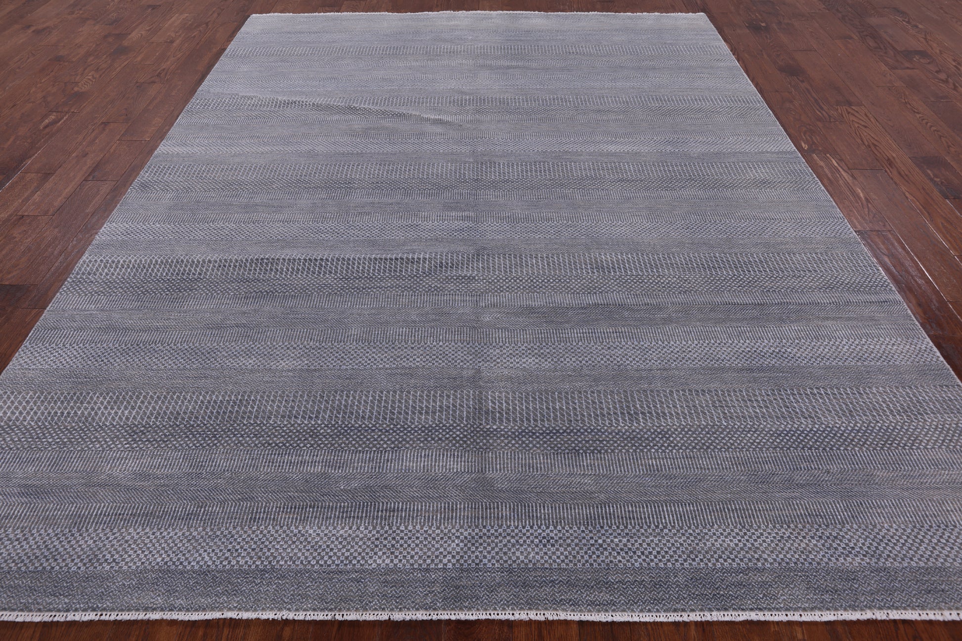 Grey Savannah Grass Handmade Wool & Silk Rug - 8' 2" X 10' 3" - Golden Nile