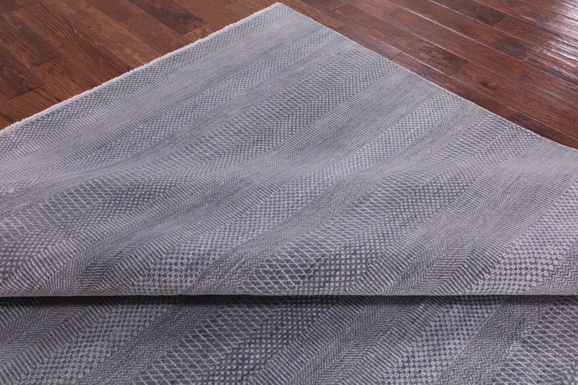 Grey Savannah Grass Handmade Wool & Silk Rug - 8' 2" X 10' 3" - Golden Nile