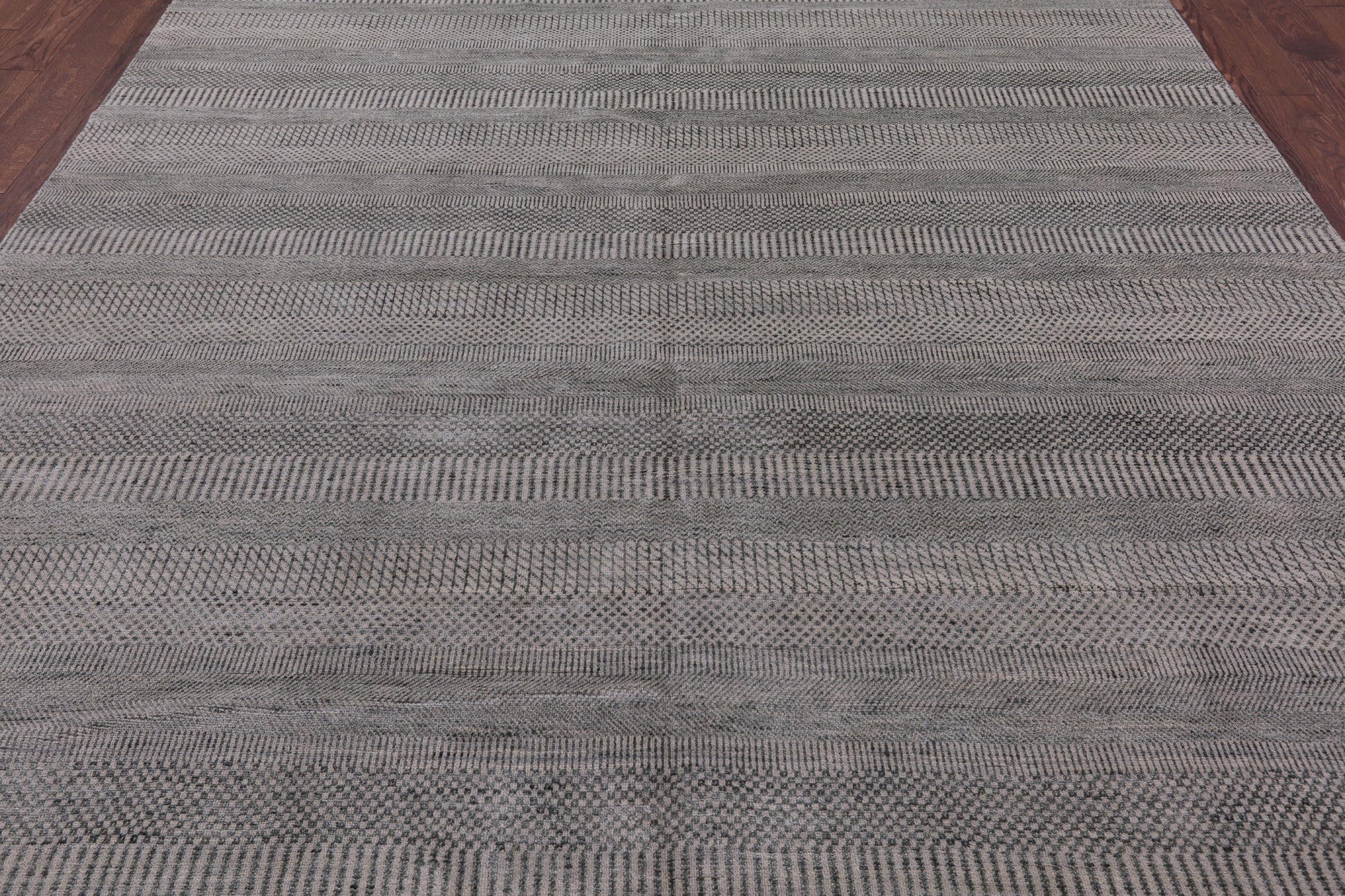 Savannah Grass Hand Knotted Wool & Silk Rug - 8' 2" X 10' 2" - Golden Nile