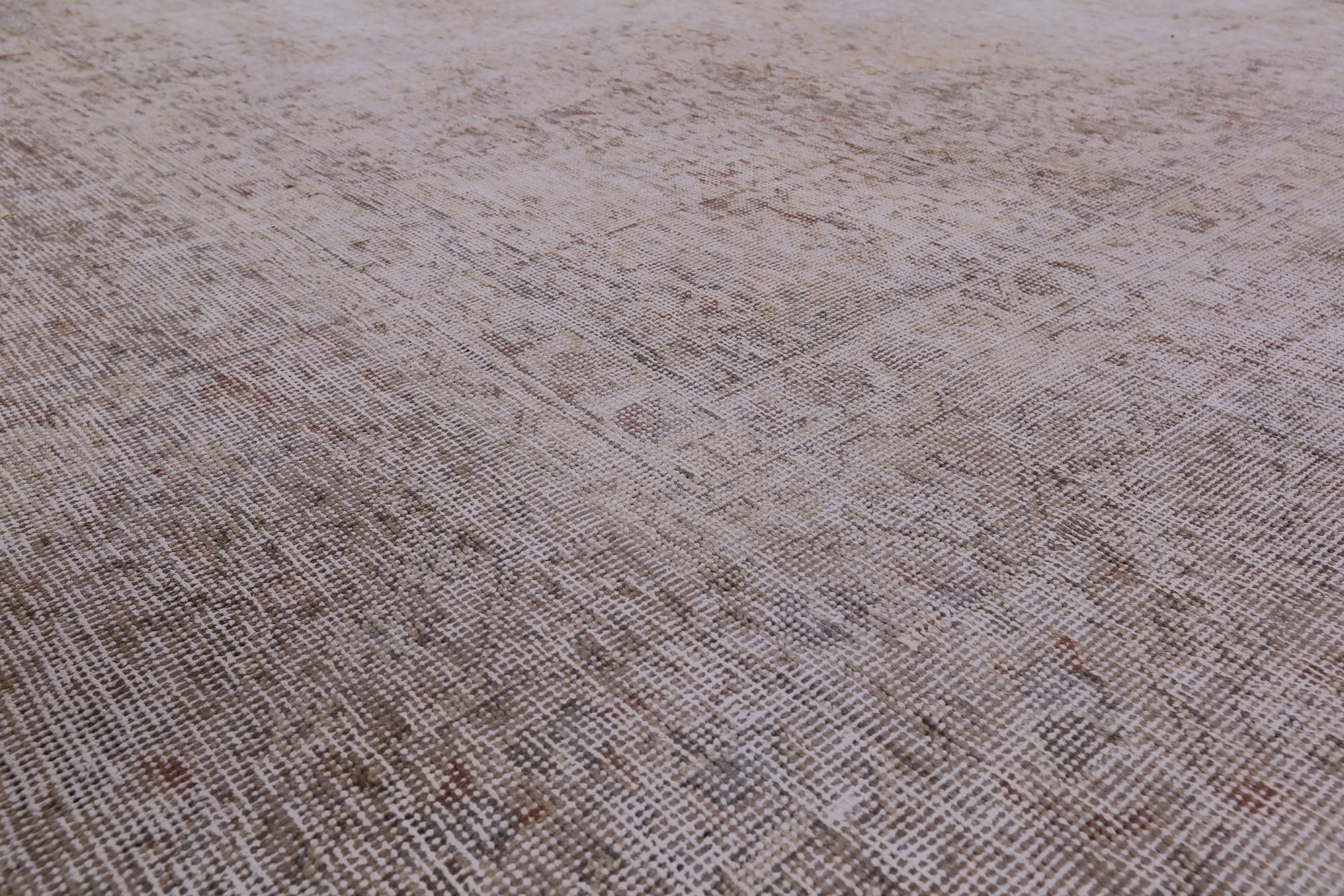 Ivory Persian Vintage White Wash Handmade Wool Rug - 9' 7" X 12' 4" - Golden Nile