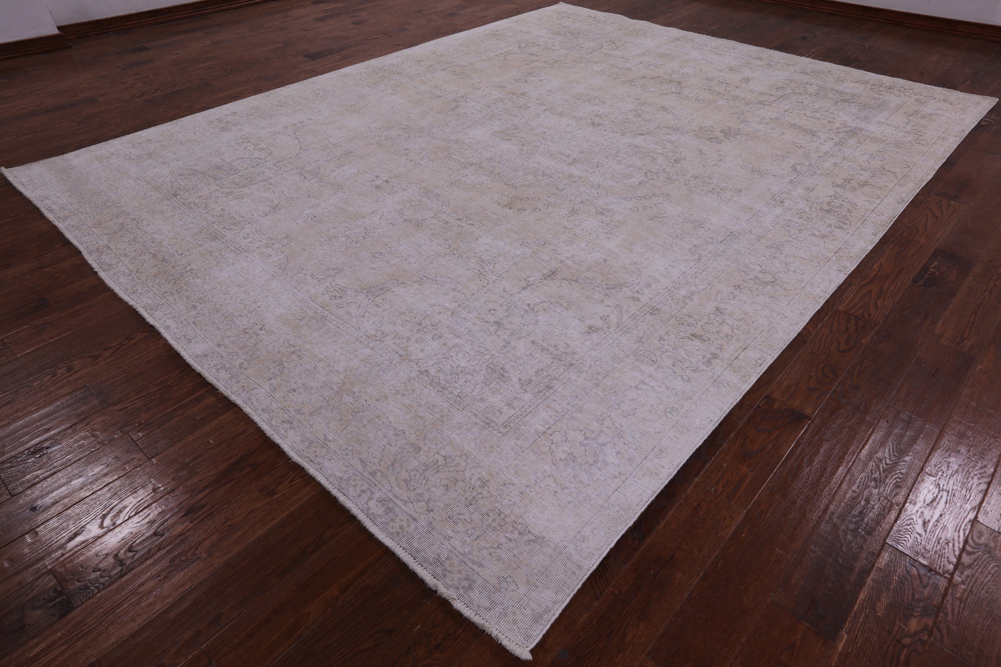Ivory Persian Vintage White Wash Hand Knotted Wool Rug - 9' 7" X 12' 3" - Golden Nile