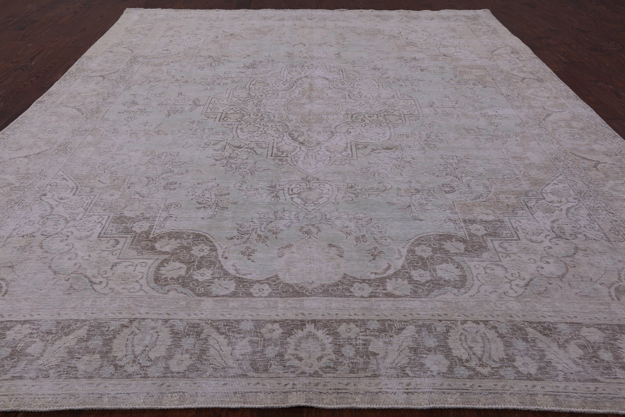 Ivory Persian Vintage White Wash Hand Knotted Wool Rug - 9' 6" X 12' 1" - Golden Nile