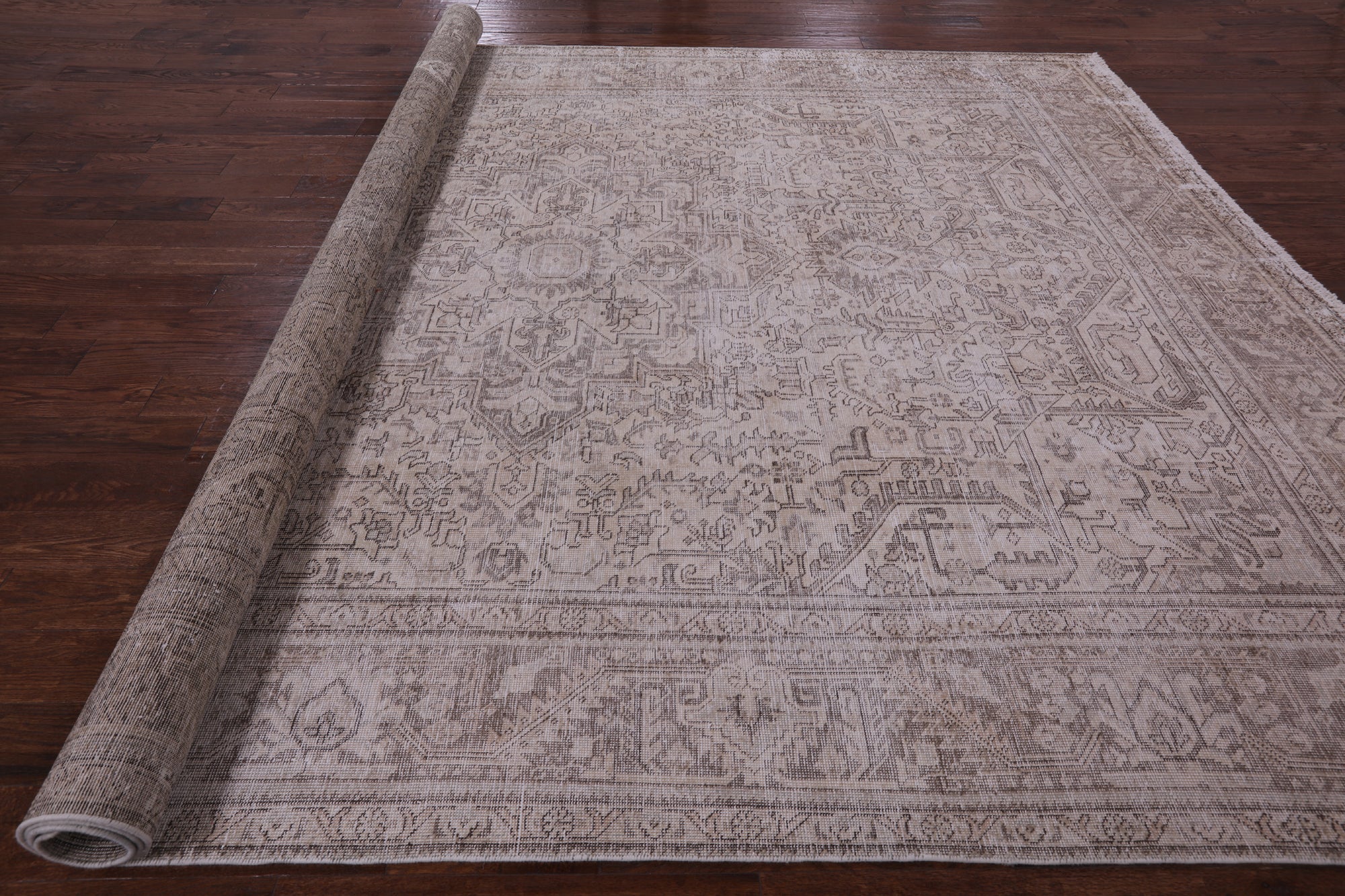 Ivory Persian Vintage White Wash Hand Knotted Wool Rug - 9' 7" X 12' 5" - Golden Nile