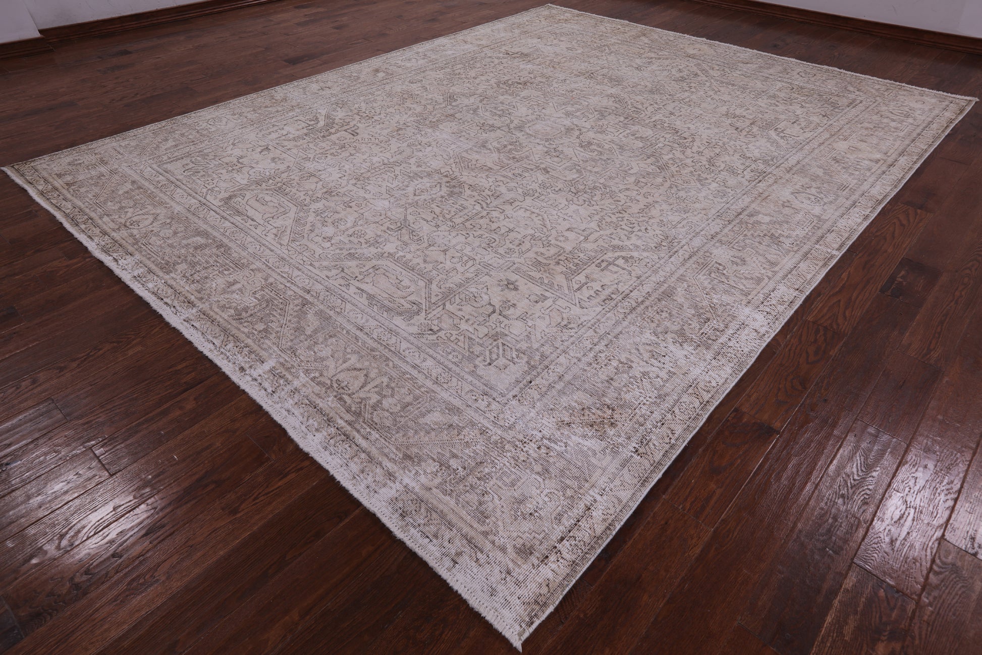 Ivory Persian Vintage White Wash Hand Knotted Wool Rug - 9' 7" X 12' 5" - Golden Nile