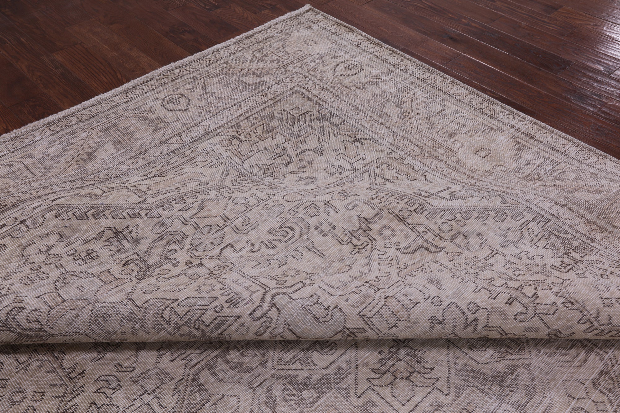 Ivory Persian Vintage White Wash Hand Knotted Wool Rug - 9' 7" X 12' 5" - Golden Nile