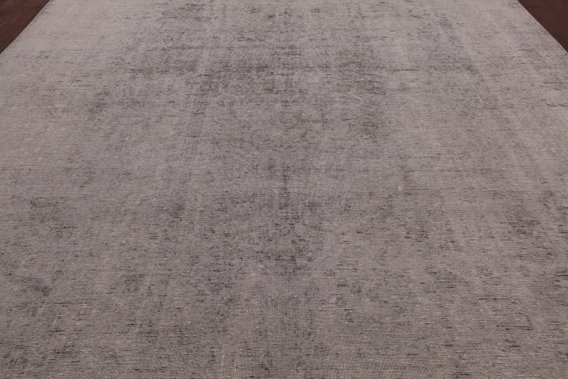 Ivory Persian Vintage White Wash Hand Knotted Wool Rug - 10' 1" X 11' 6" - Golden Nile