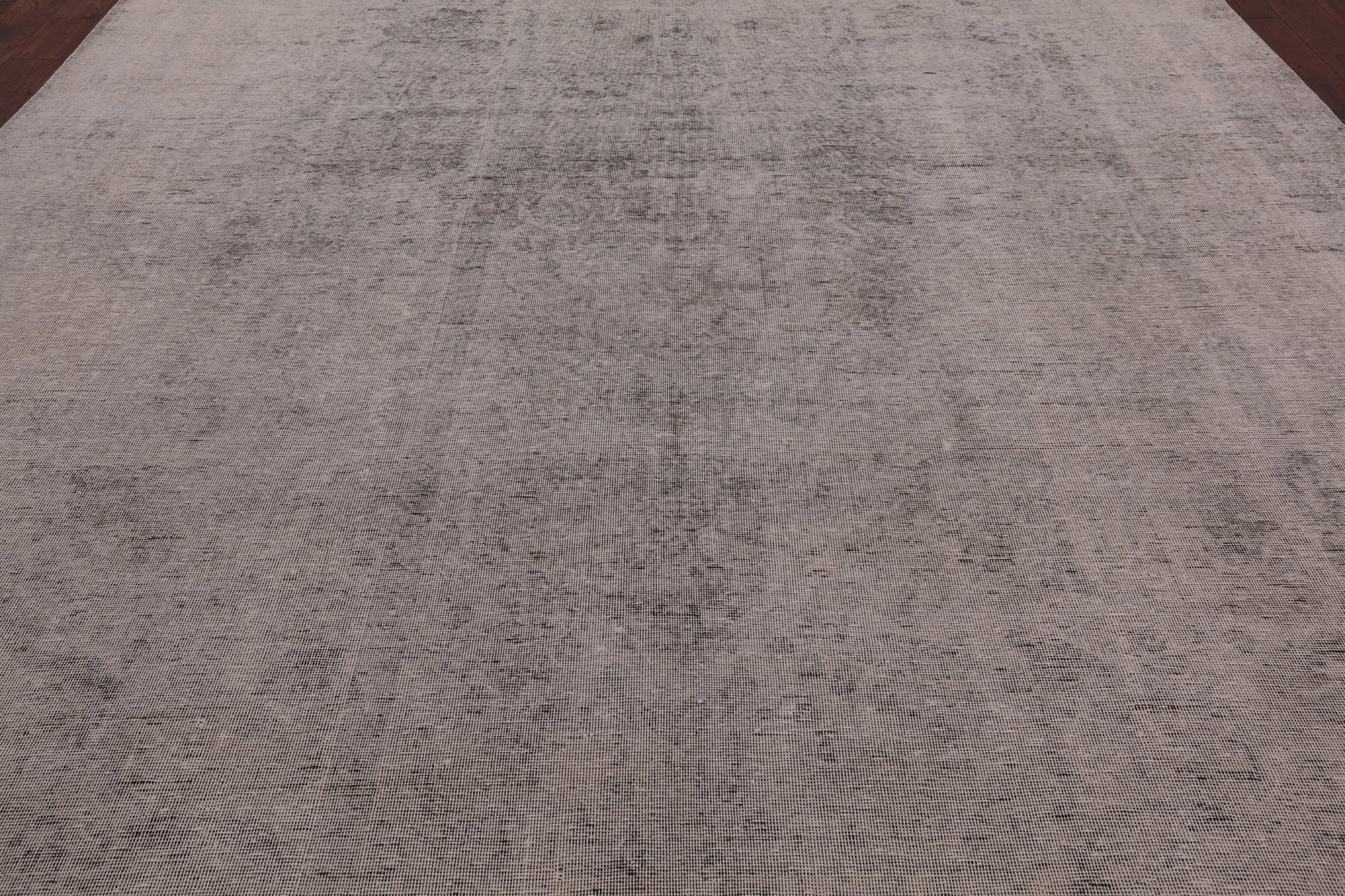 Ivory Persian Vintage White Wash Hand Knotted Wool Rug - 10' 1" X 11' 6" - Golden Nile