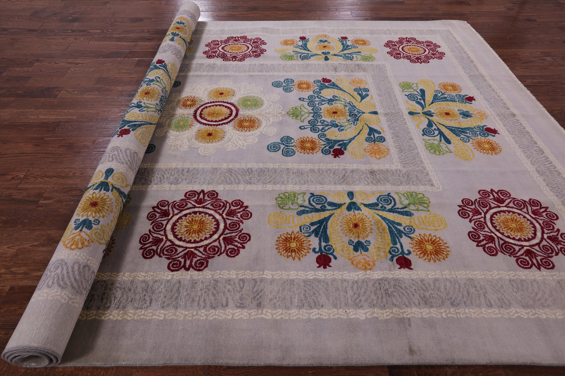 Ivory William Morris Wool & Silk Area Rug - 9' 1" X 12' 4" - Golden Nile
