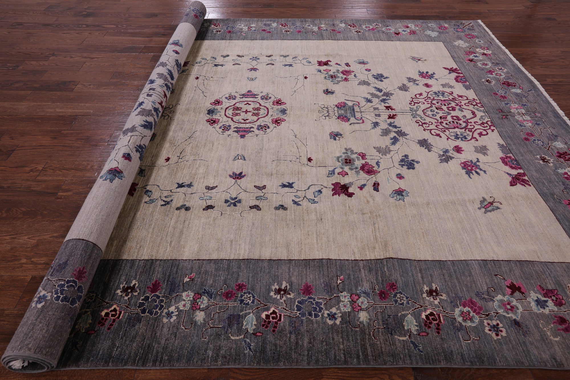 Ivory William Morris Hand Knotted Wool Rug - 9' 1" X 11' 10" - Golden Nile