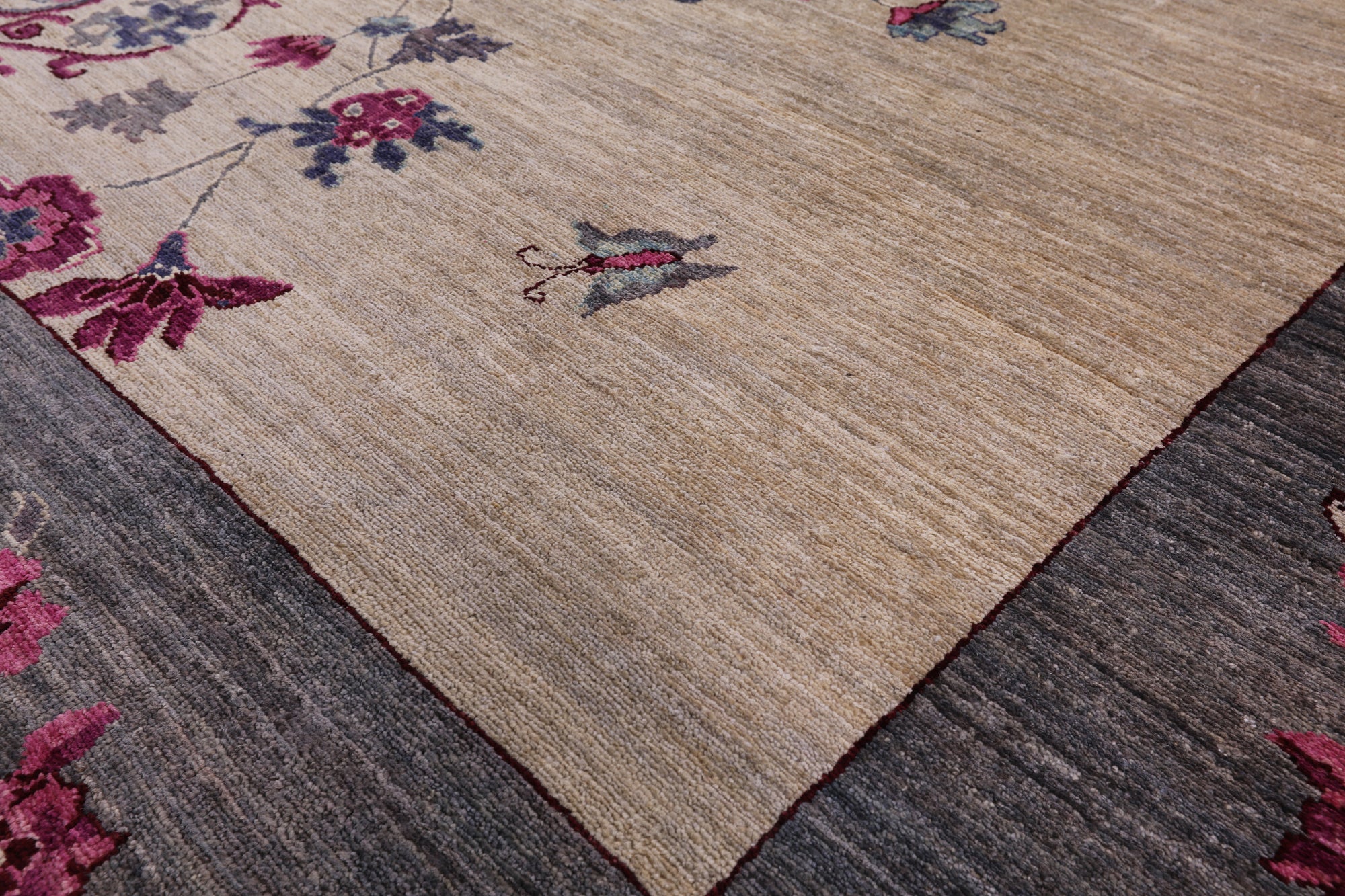 Ivory William Morris Hand Knotted Wool Rug - 9' 1" X 11' 10" - Golden Nile