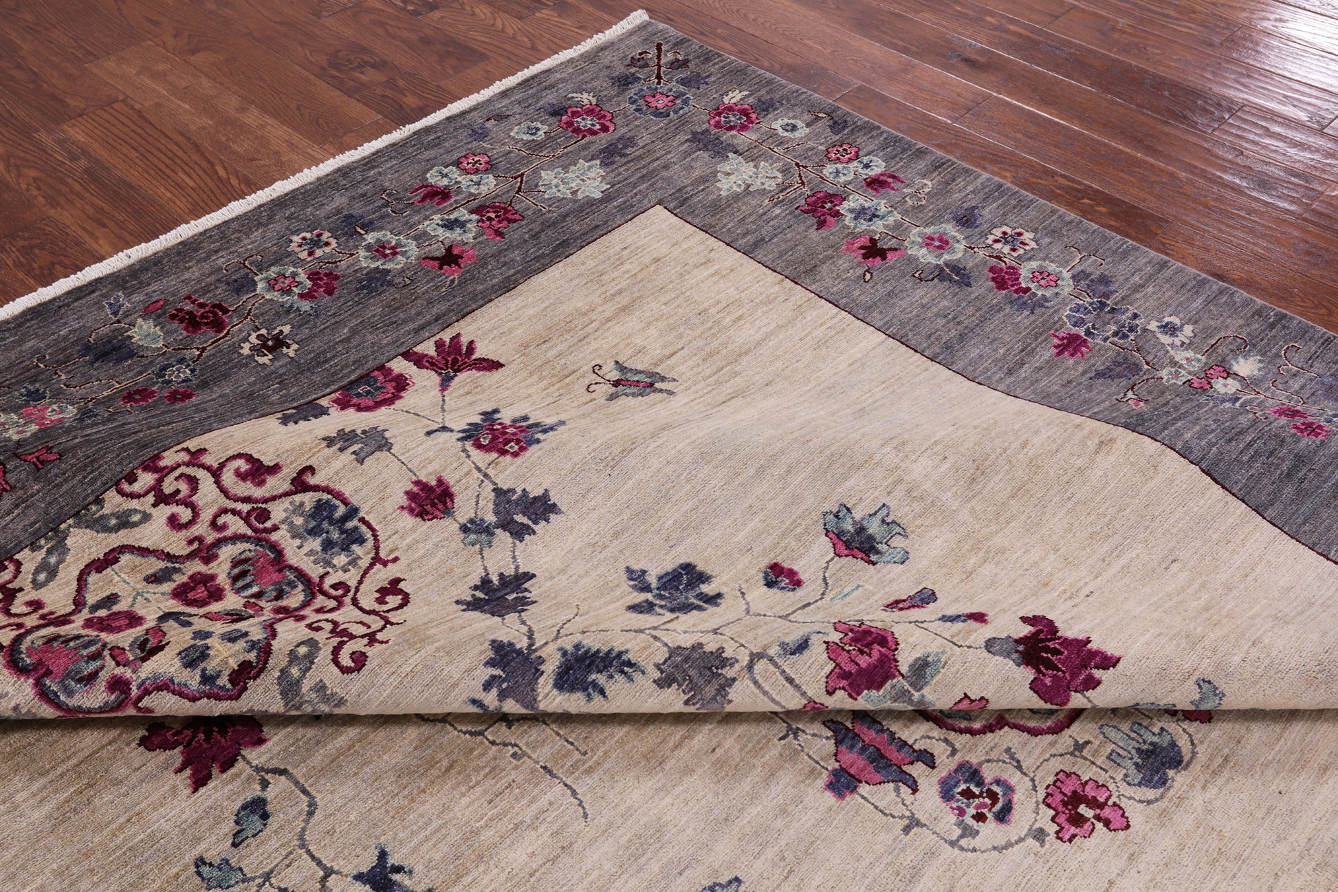 Ivory William Morris Hand Knotted Wool Rug - 9' 1" X 11' 10" - Golden Nile