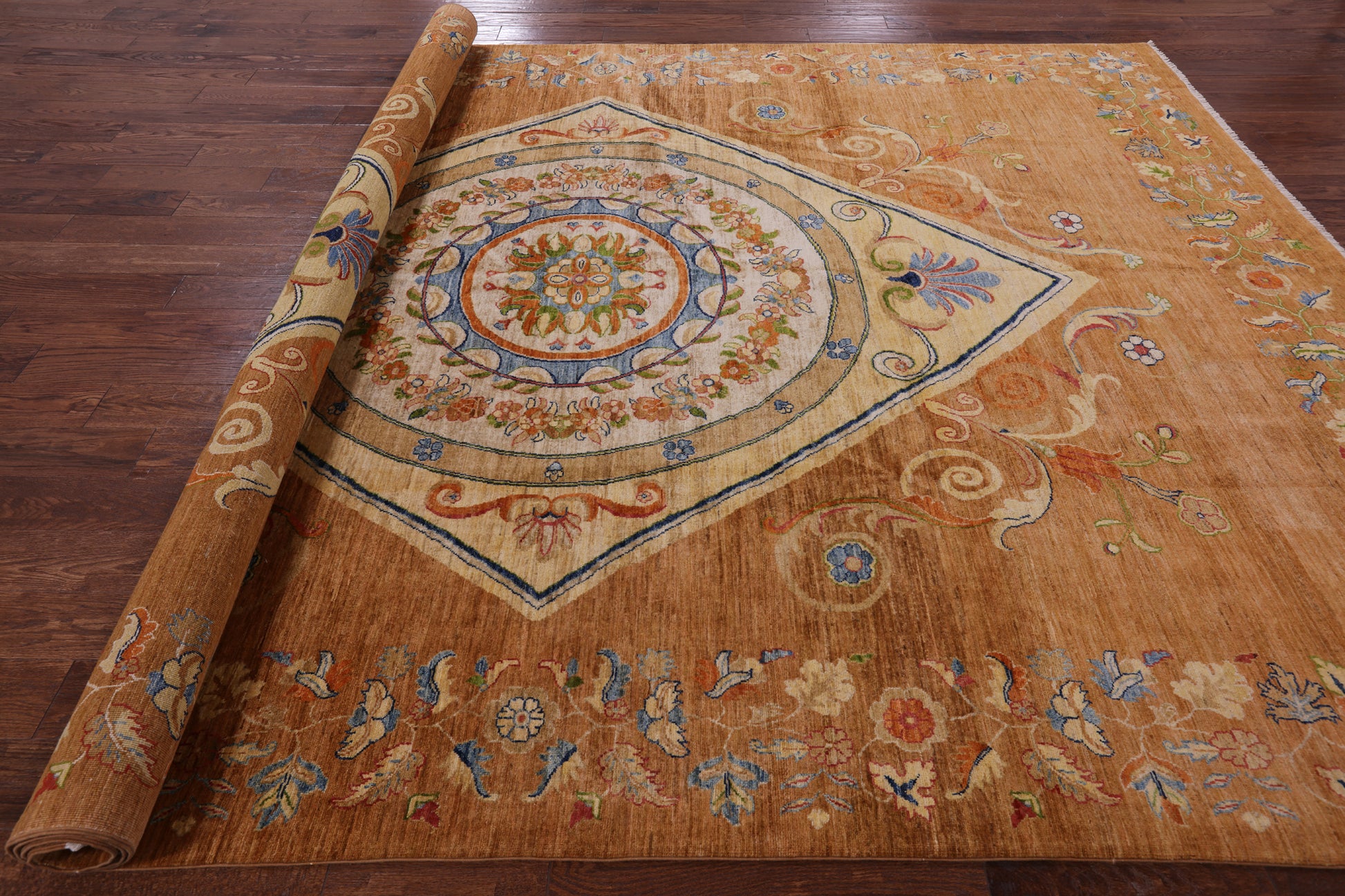 William Morris Handmade Wool Rug - 8' 10" X 11' 10" - Golden Nile