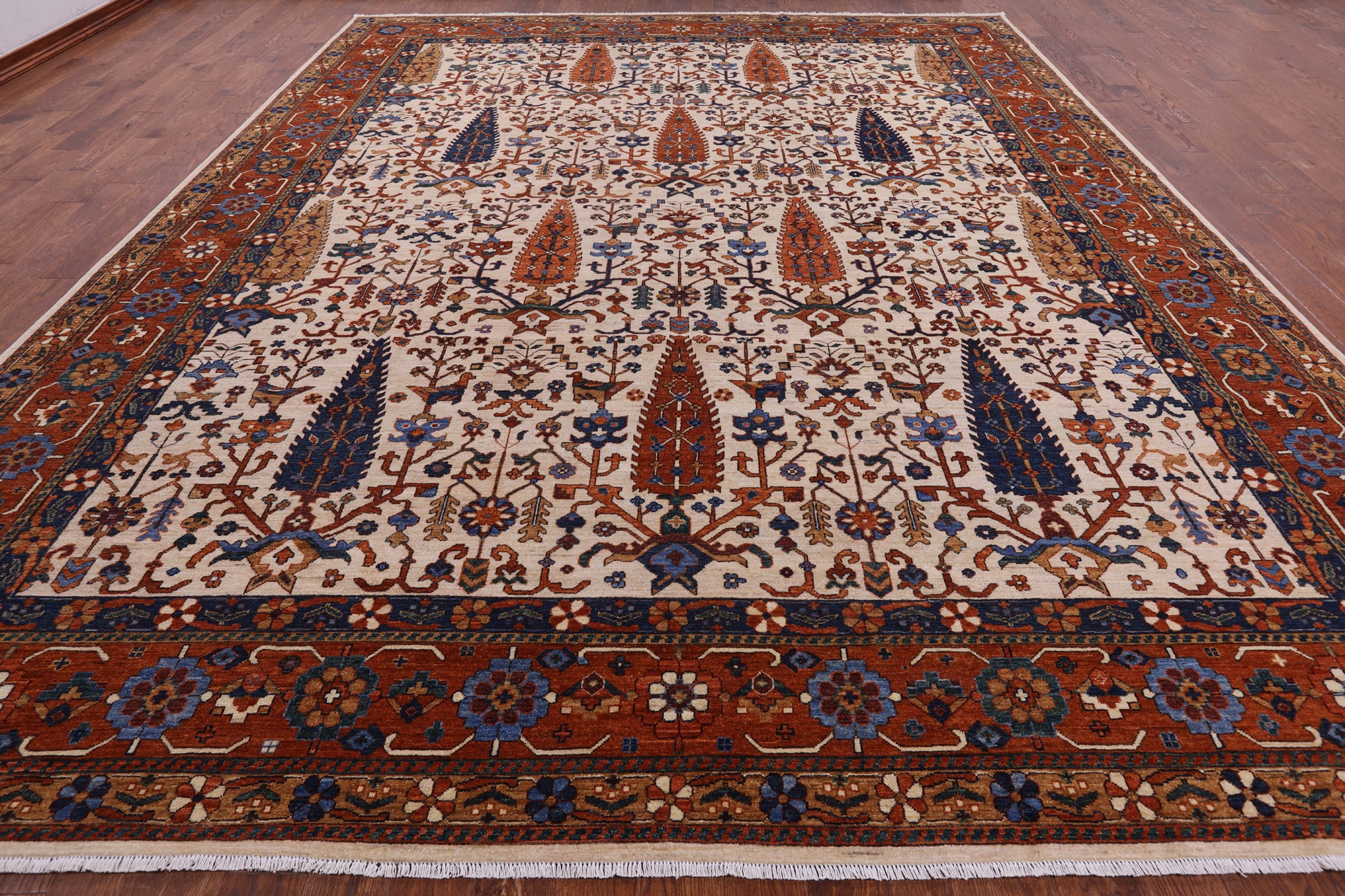 Ivory Fine Serapi Handmade Wool Rug - 12' 1" X 14' 10" - Golden Nile