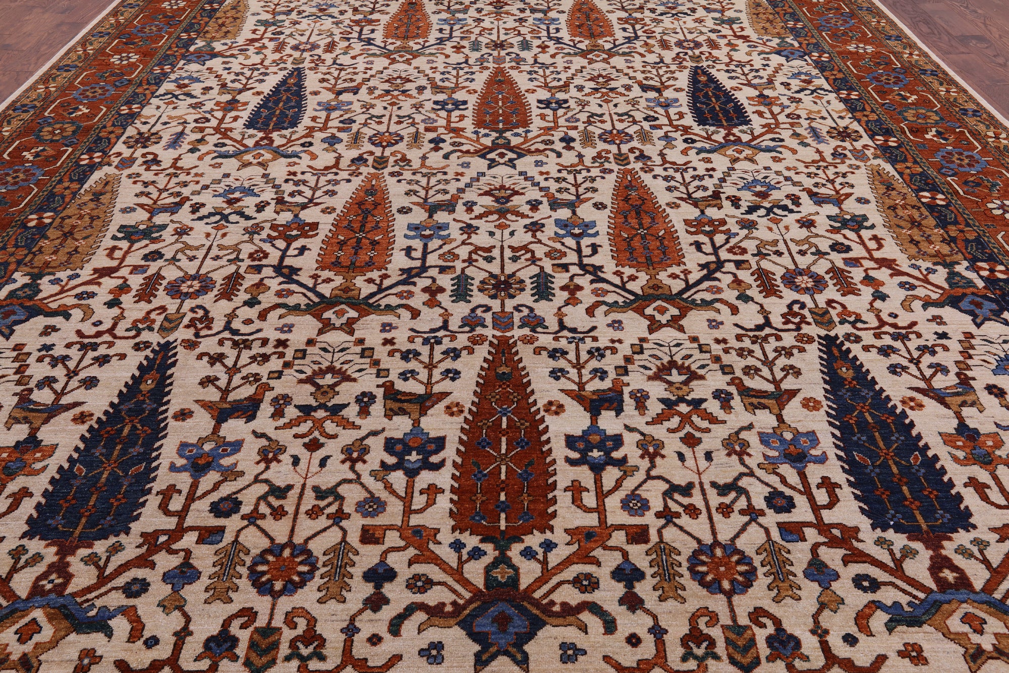 Ivory Fine Serapi Handmade Wool Rug - 12' 1" X 14' 10" - Golden Nile