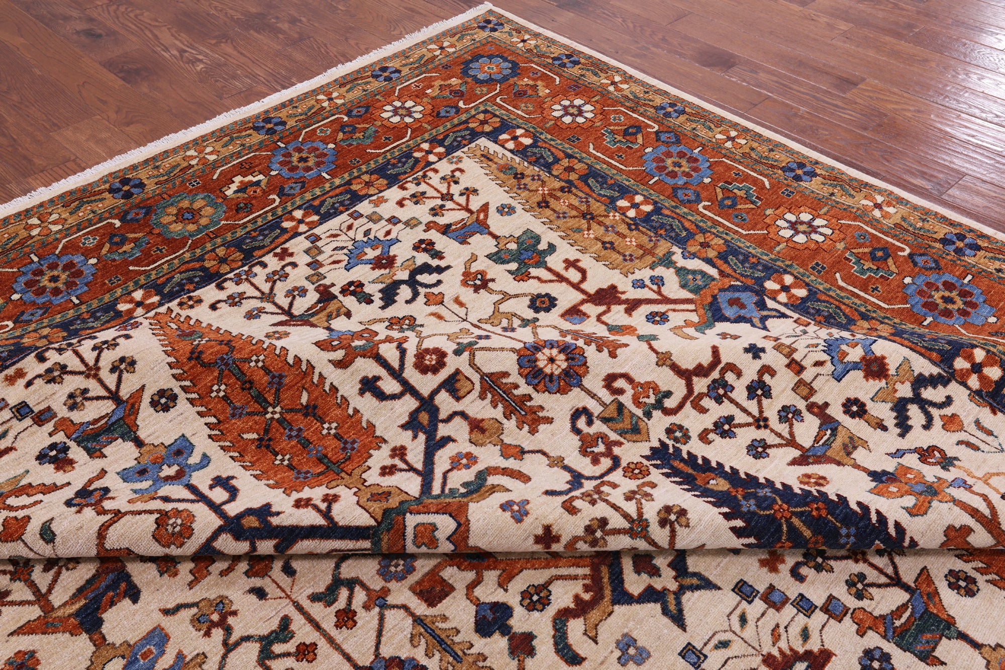 Ivory Fine Serapi Handmade Wool Rug - 12' 1" X 14' 10" - Golden Nile