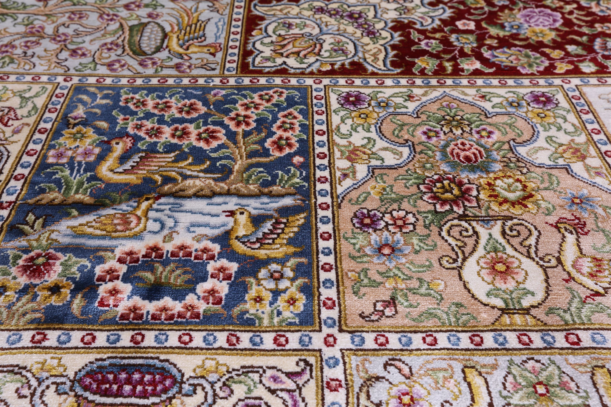 High End Persian 100% Silk Hand Knotted Rug - 8' 0" X 10' 0'' - Golden Nile