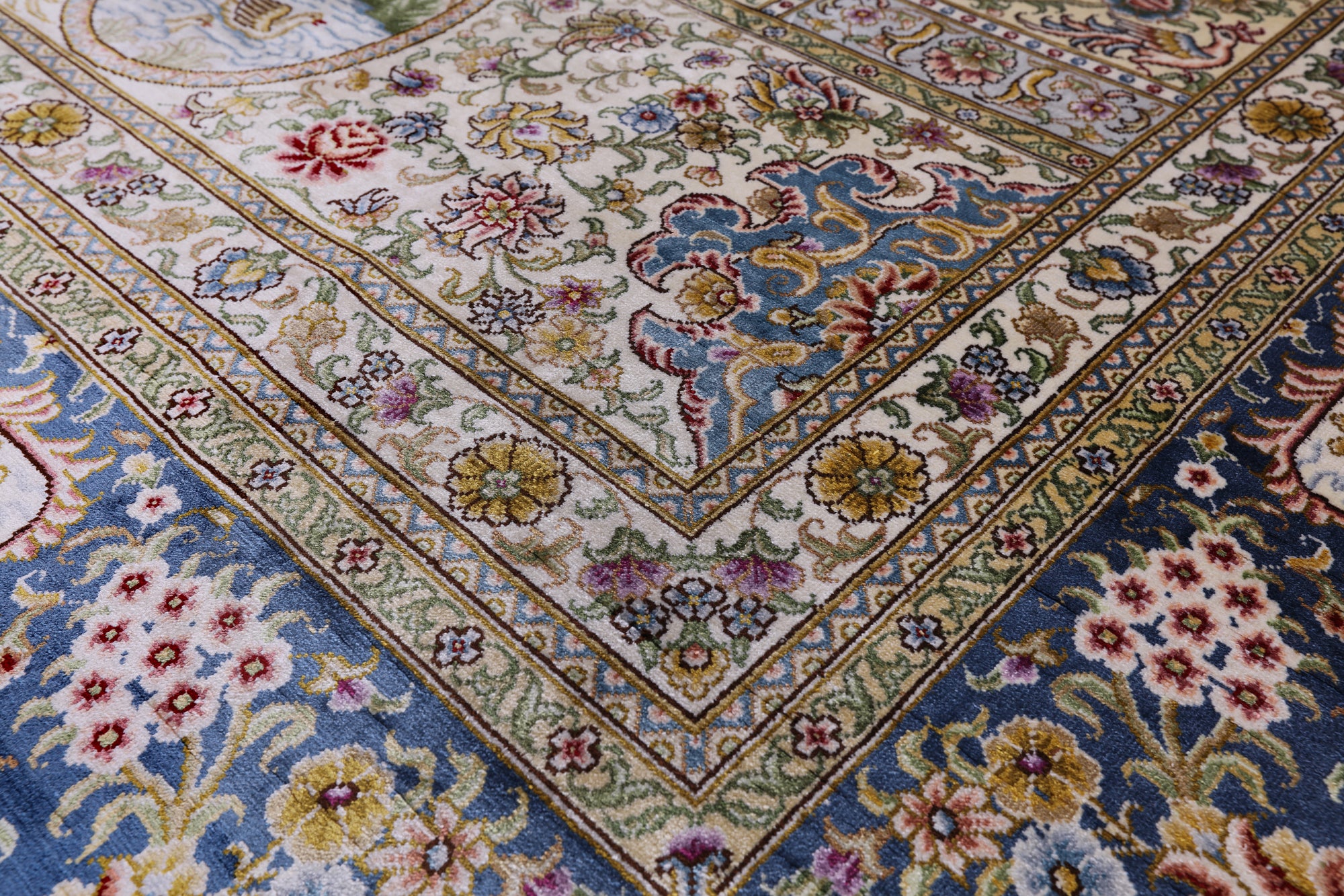 High End Persian 100% Silk Hand Knotted Rug - 8' 0" X 10' 0'' - Golden Nile