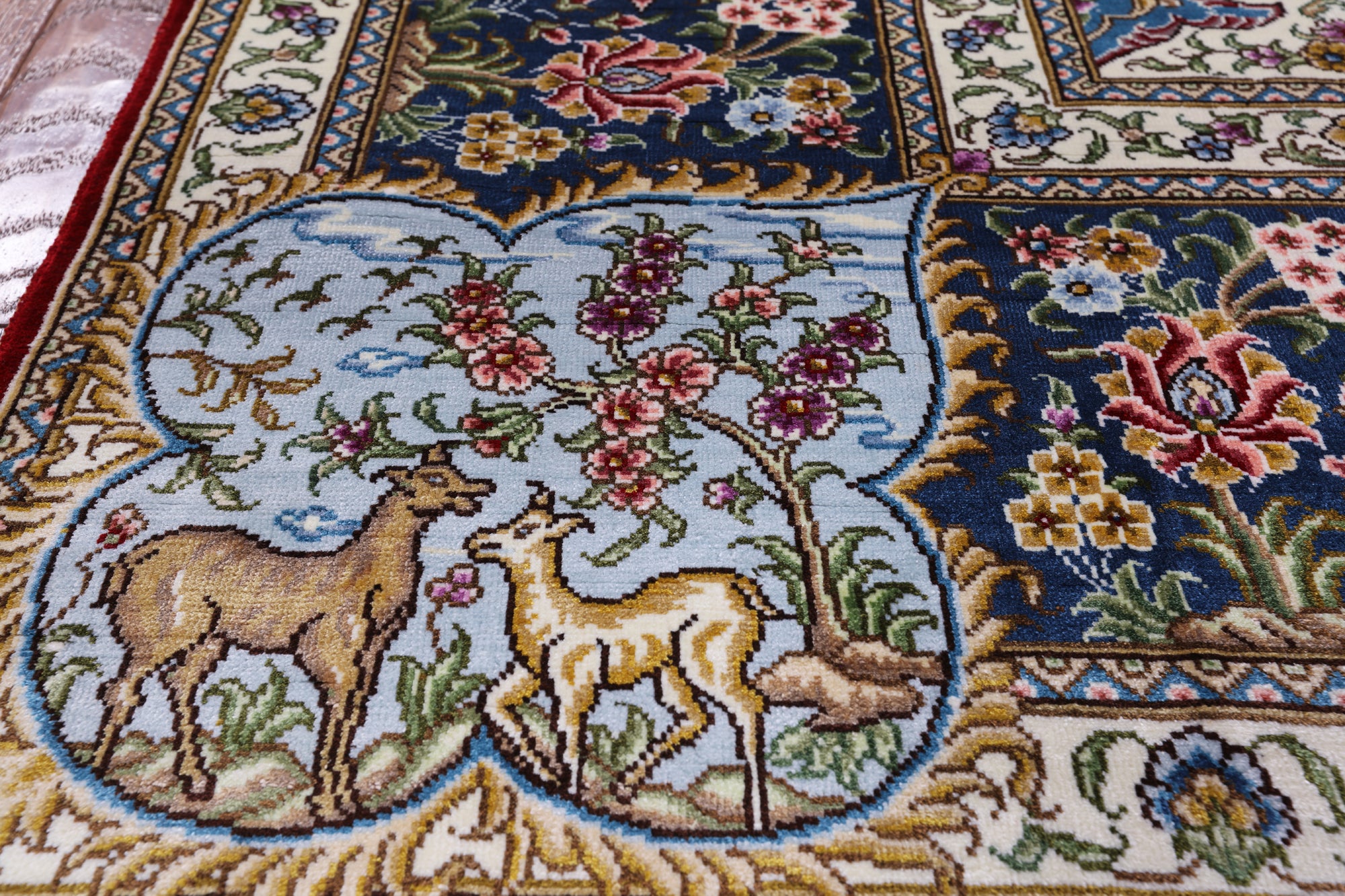 High End Persian Hand Knotted 100 % Silk  Rug - 6' 0" X 9' 0" - Golden Nile