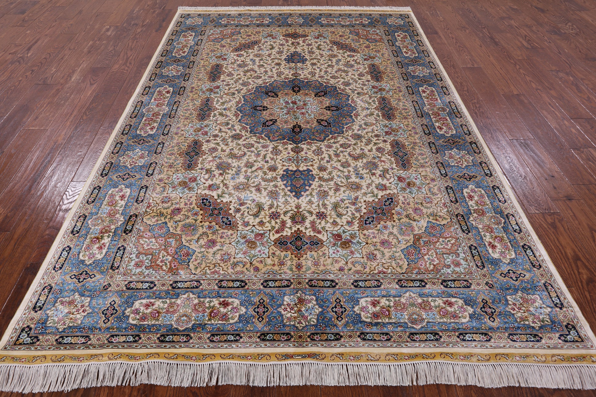 Ivory High End Persian Hand Knotted 100 % Silk  Rug - 6' 0" X 9' 0" - Golden Nile