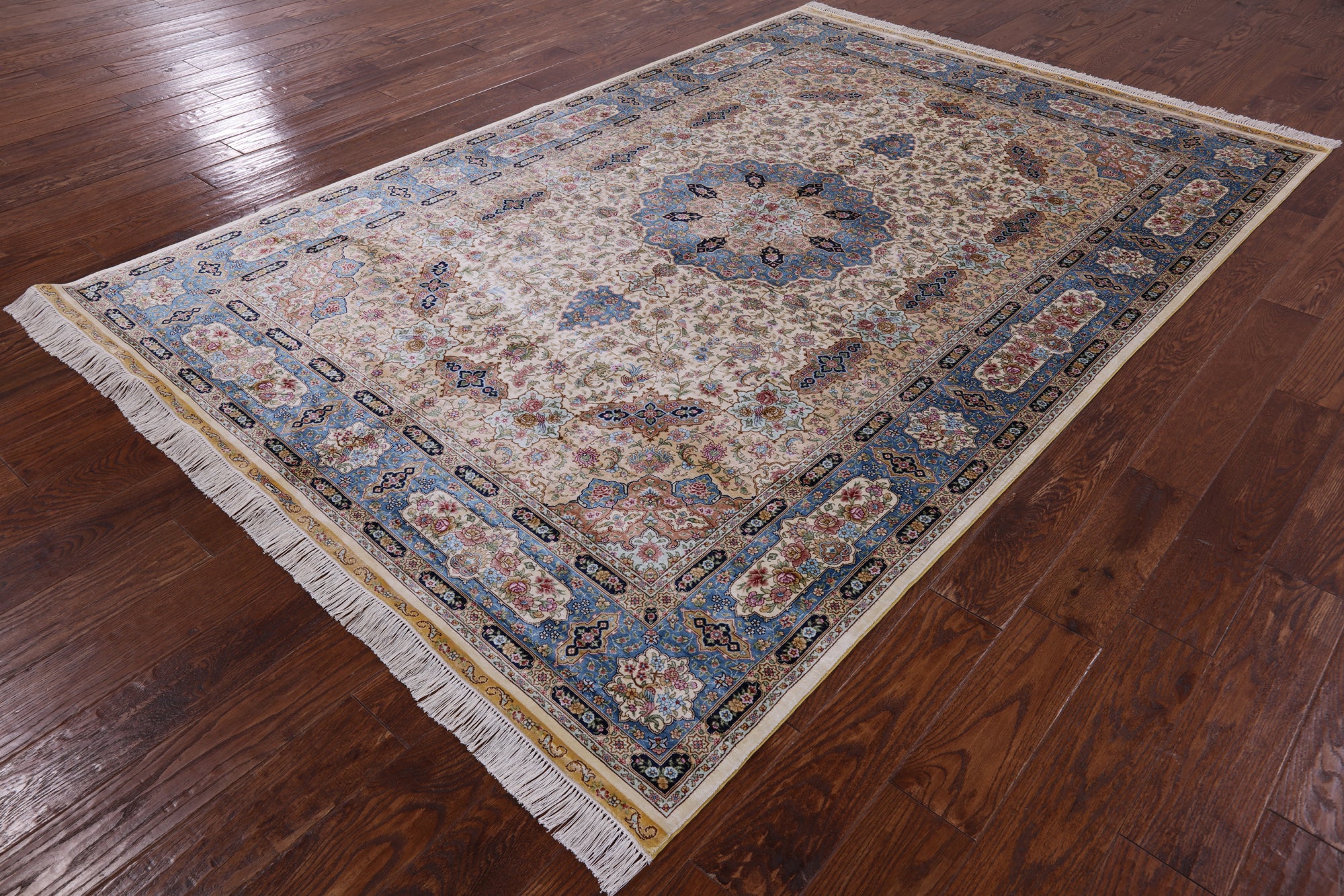 Ivory High End Persian Hand Knotted 100 % Silk  Rug - 6' 0" X 9' 0" - Golden Nile