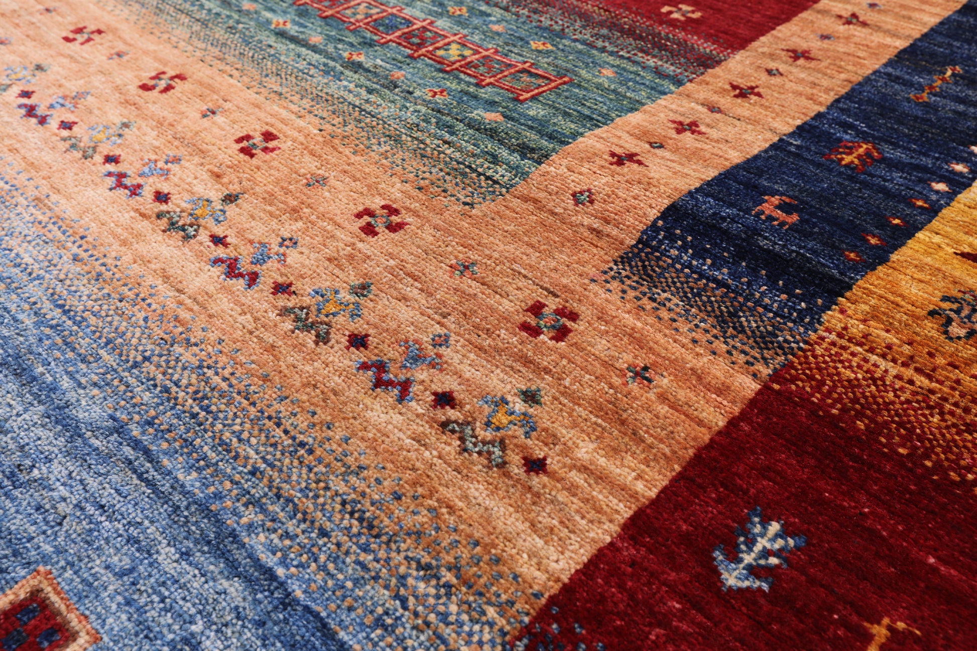 Tribal Persian Gabbeh Hand Knotted Wool Rug - 5' 8" X 7' 10" - Golden Nile