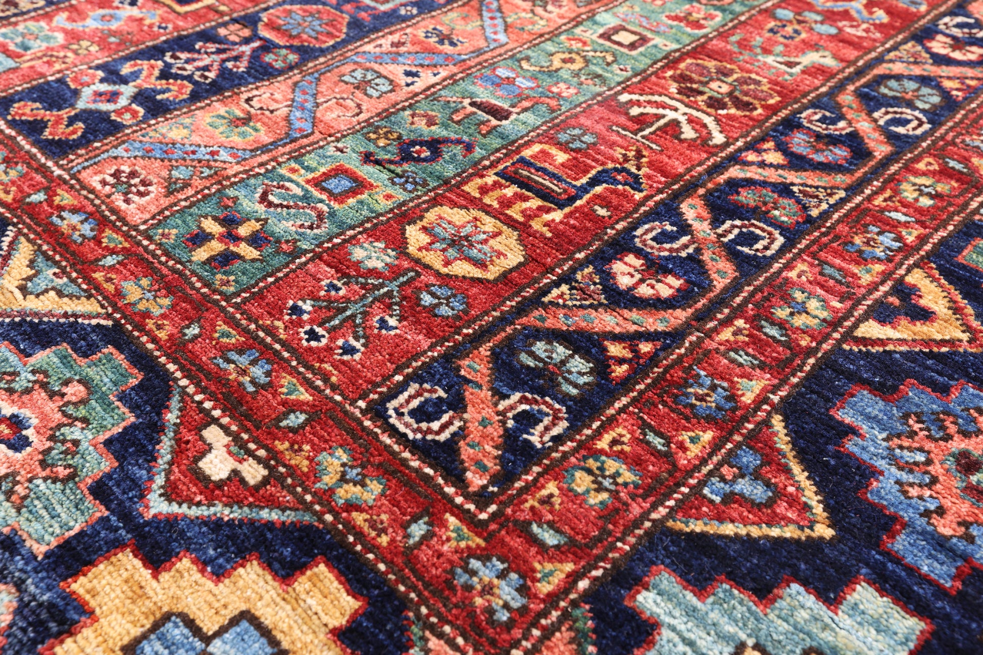 Shall Persian Gabbeh Handmade Wool Rug - 4' 2" X 5' 10" - Golden Nile