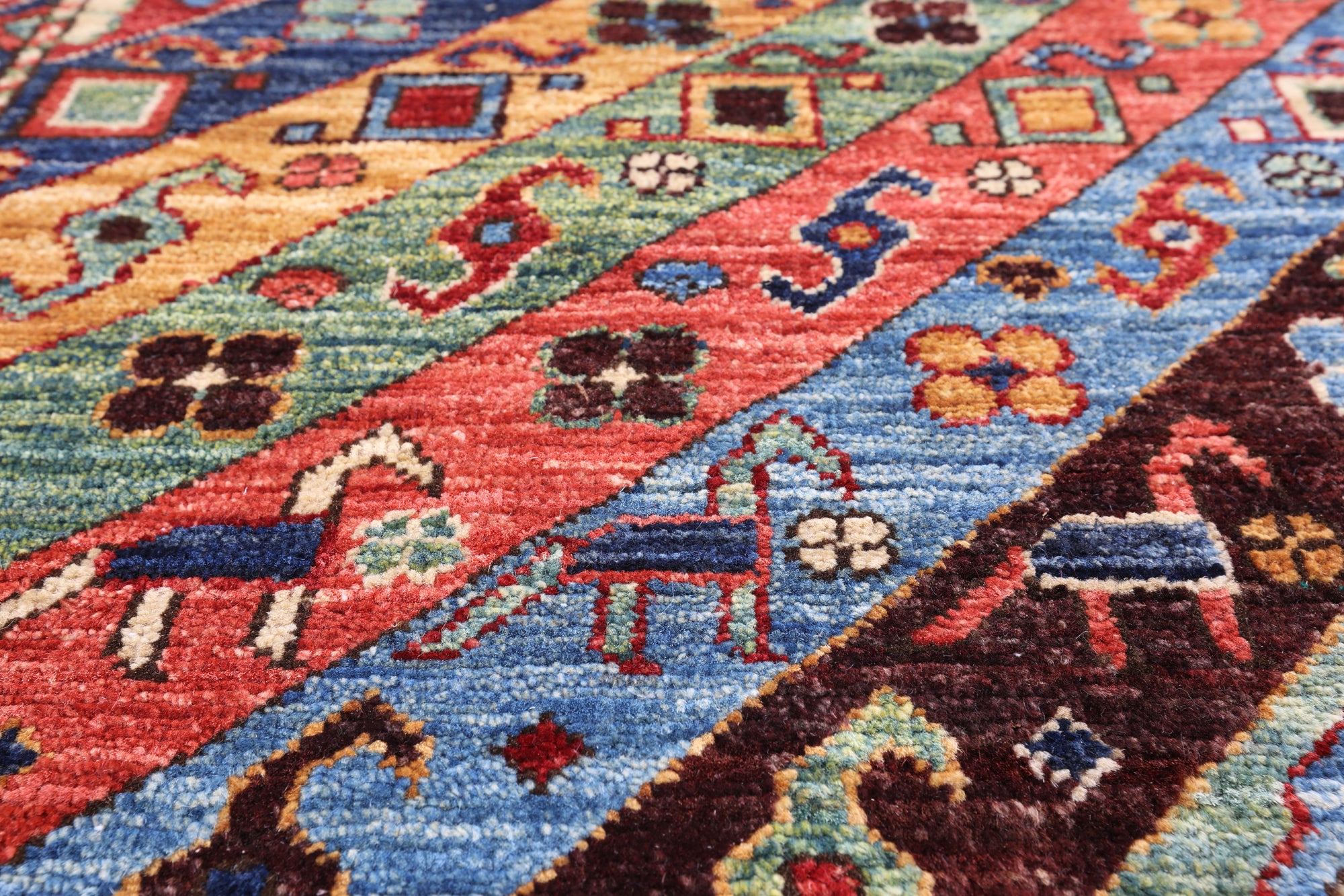Shall Persian Gabbeh Hand Knotted Wool Rug - 8' 0" X 9' 6" - Golden Nile