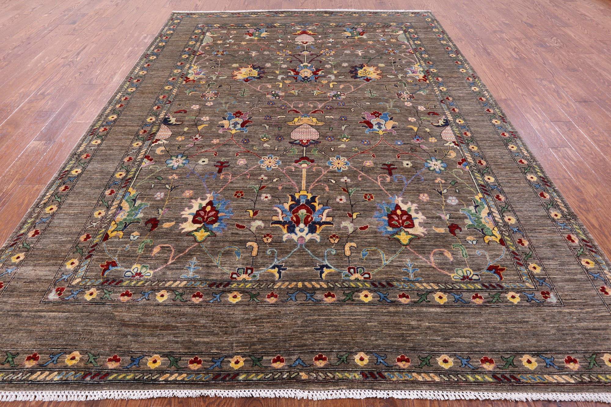 Peshawar Hand Knotted Wool Rug - 8' 0" X 10' 6" - Golden Nile