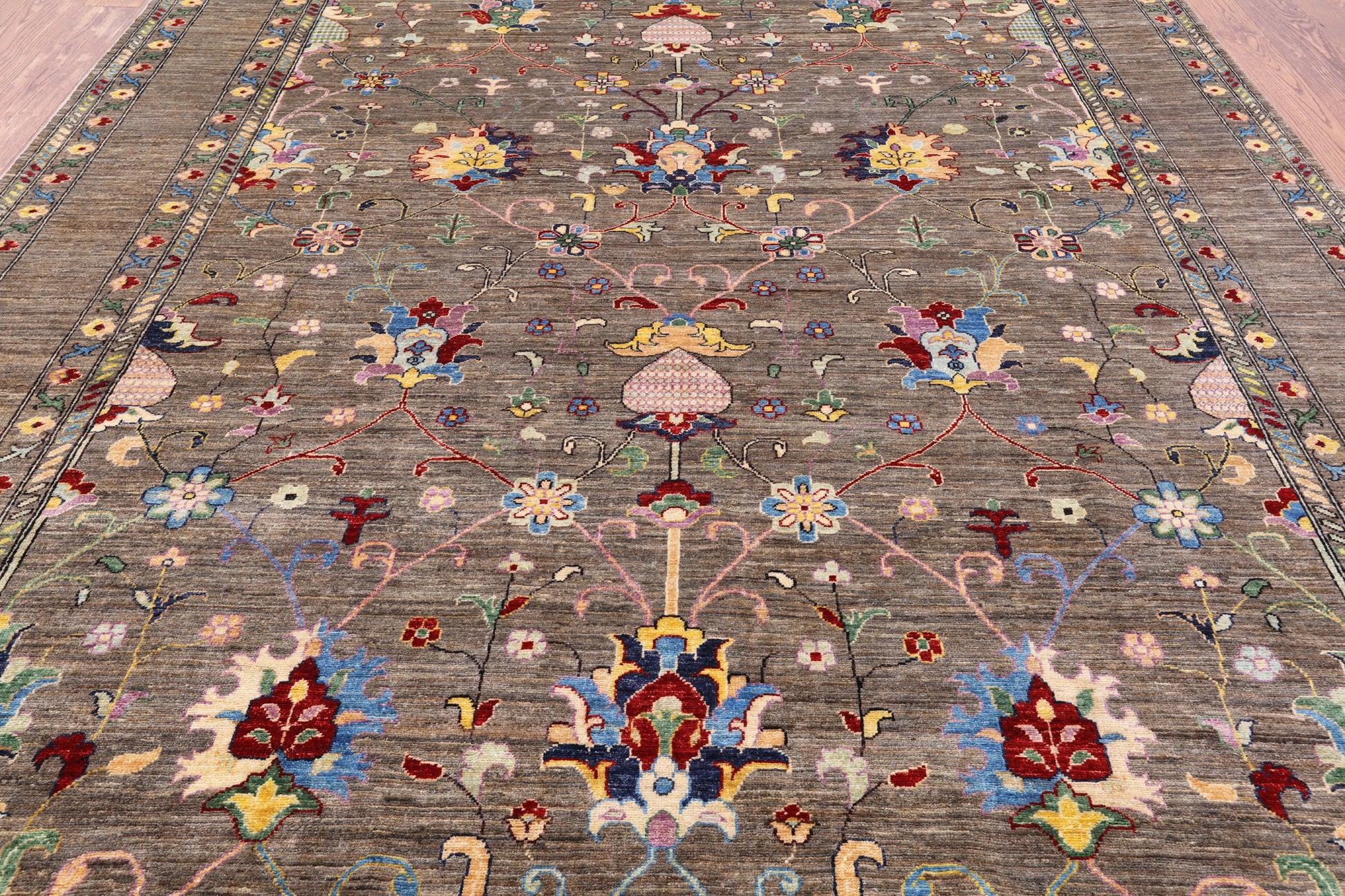Peshawar Hand Knotted Wool Rug - 8' 0" X 10' 6" - Golden Nile