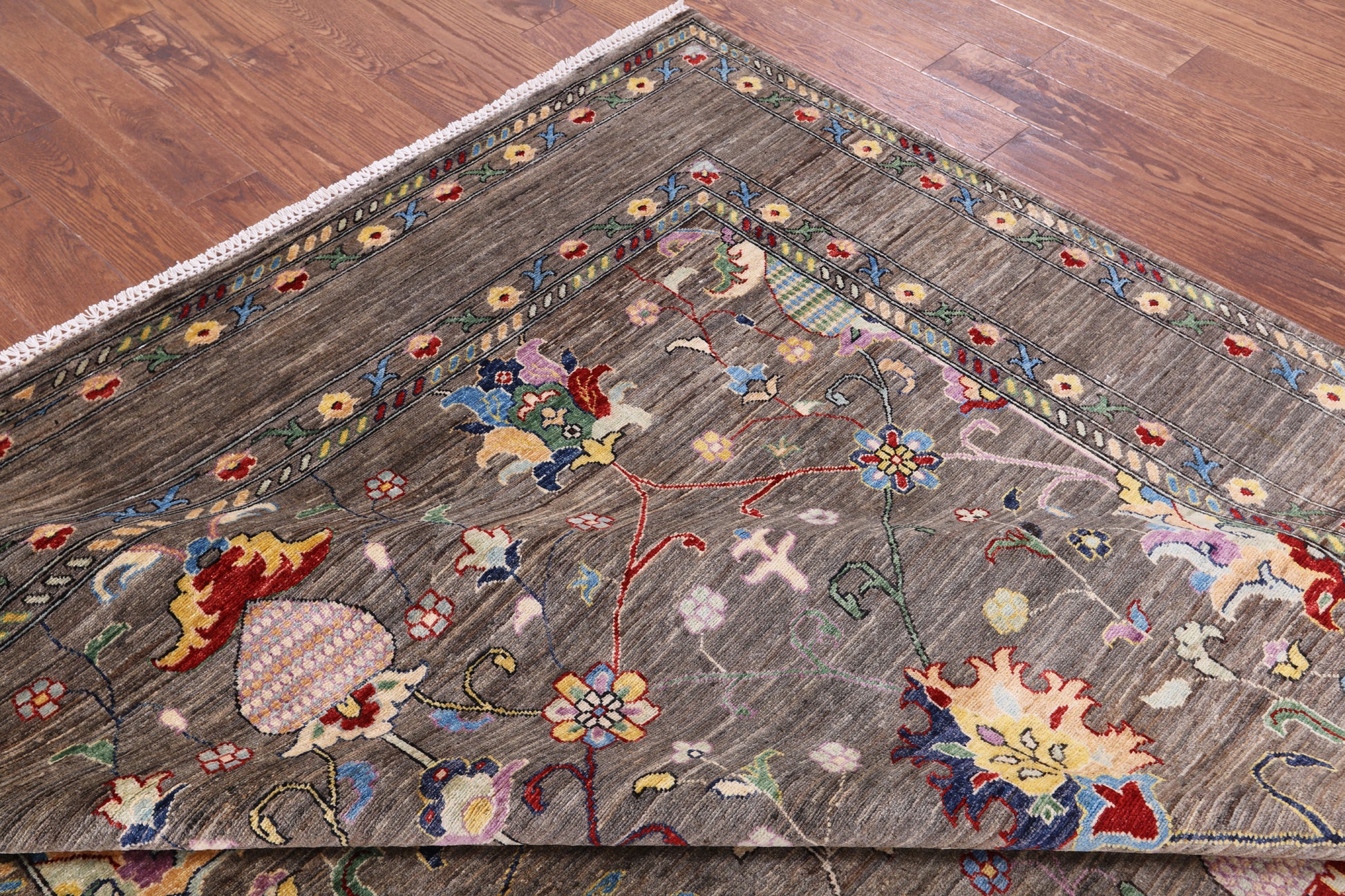 Peshawar Hand Knotted Wool Rug - 8' 0" X 10' 6" - Golden Nile