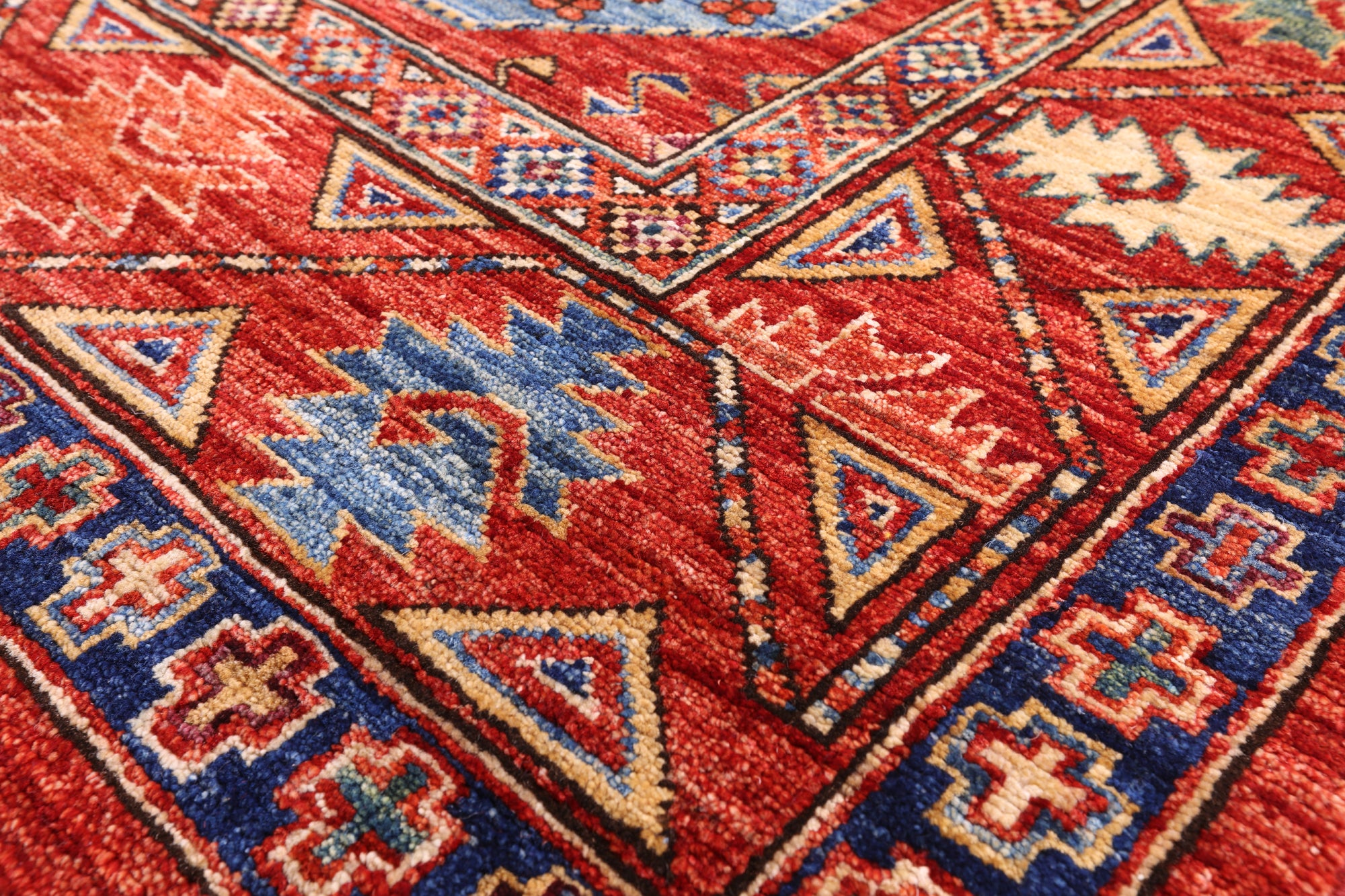 Red Turkmen Ersari Hand Knotted Wool Rug - 5' 9" X 8' 2" - Golden Nile