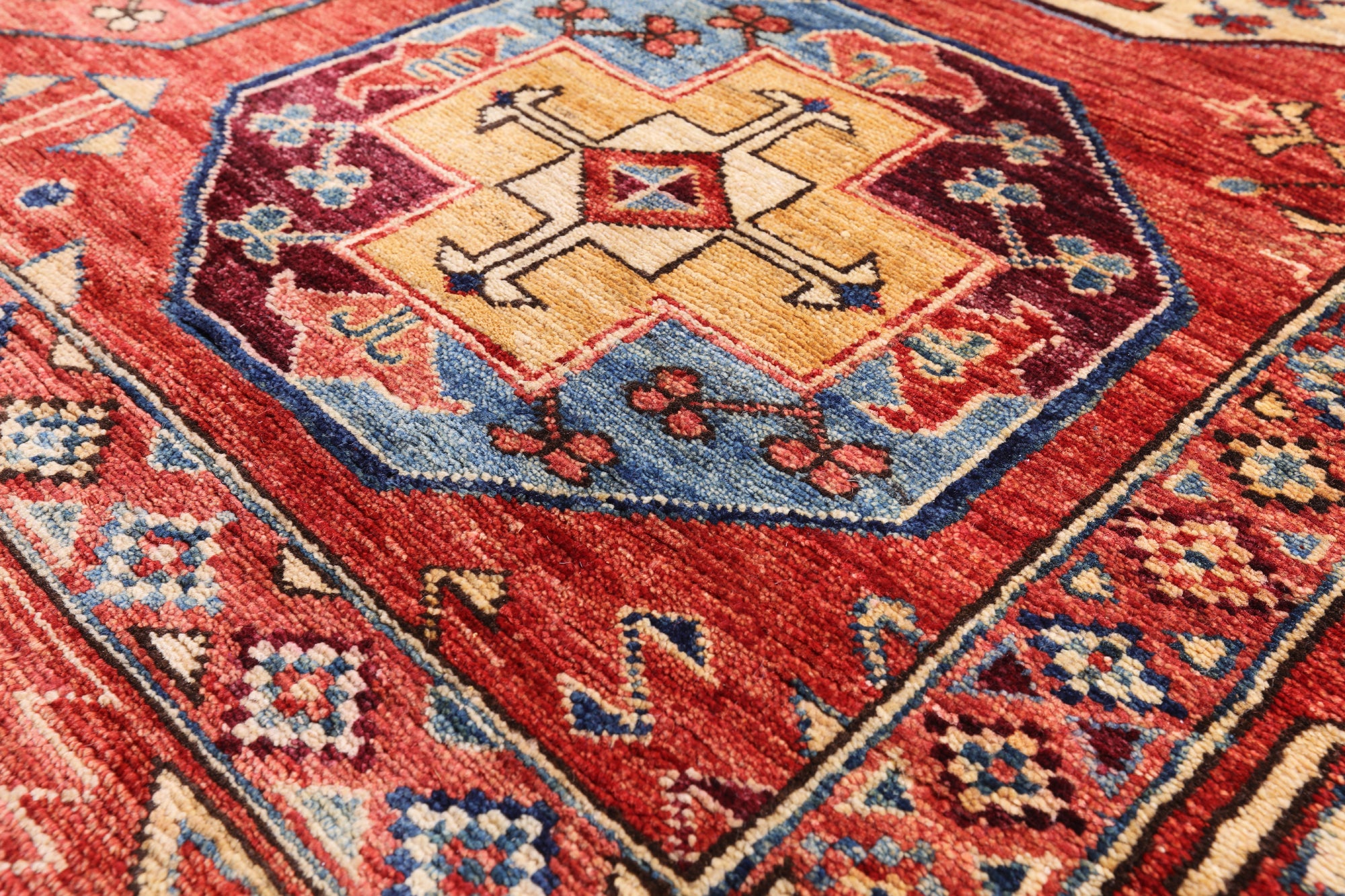 Red Turkmen Ersari Handmade Wool Rug - 5' 7" X 7' 10" - Golden Nile