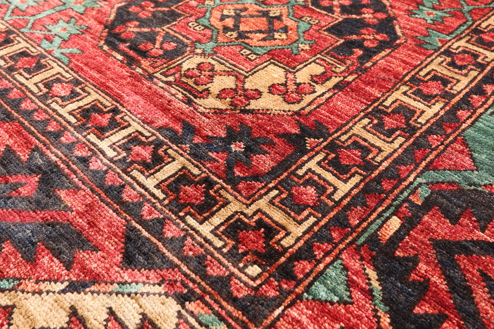 Red Turkmen Ersari Handmade Wool Rug - 6' 6" X 9' 4" - Golden Nile