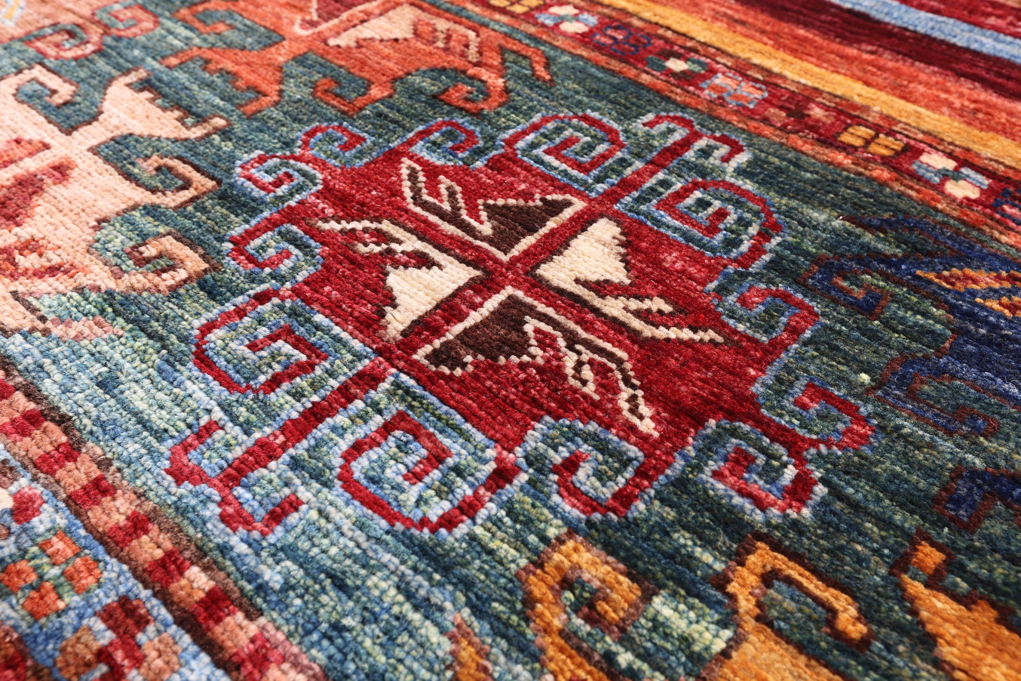 Khorjin Persian Gabbeh Handmade Wool Rug - 4' 1" X 6' 1" - Golden Nile