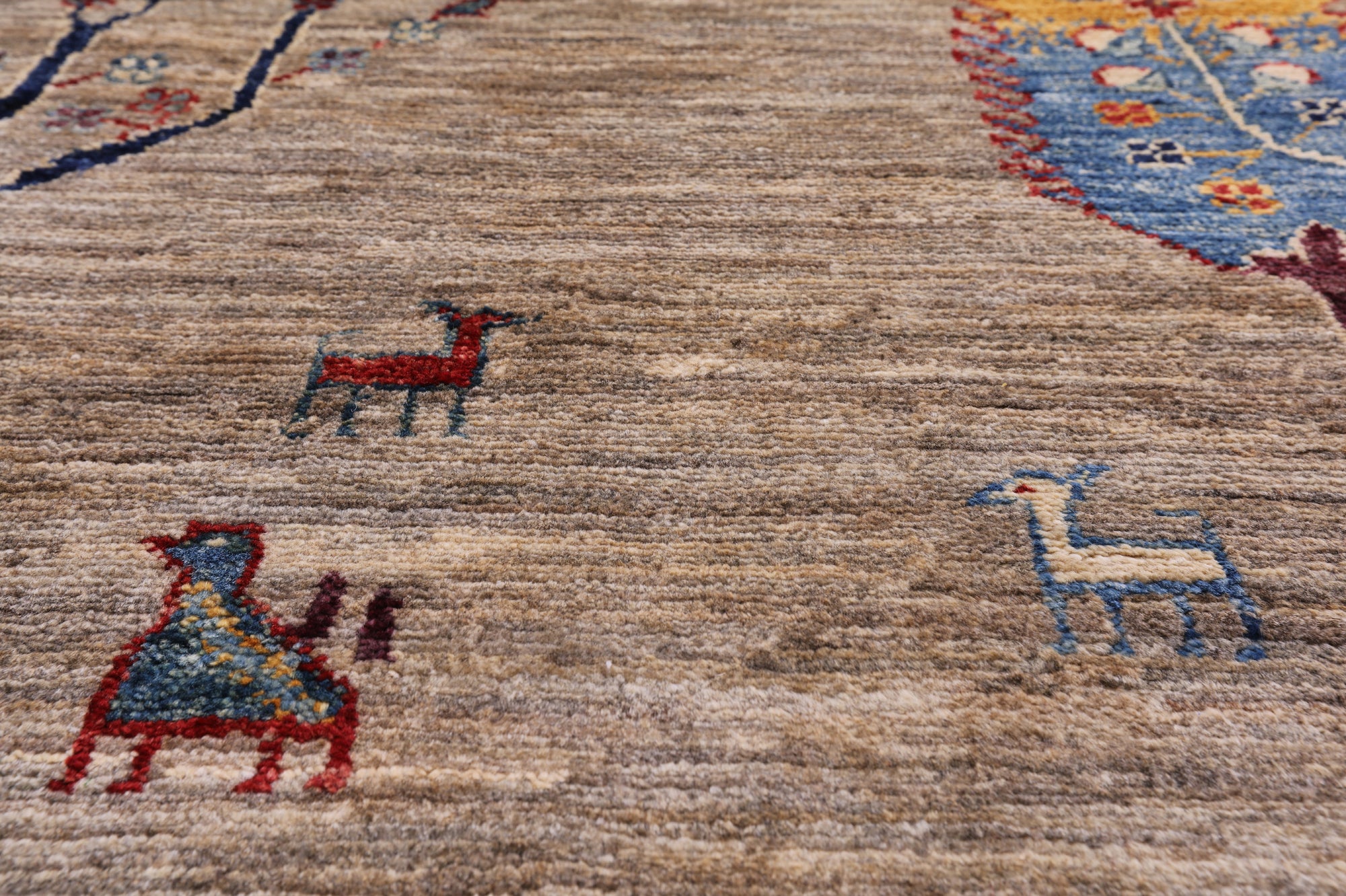 Tribal Persian Gabbeh Hand Knotted Wool Rug - 6' 7" X 9' 8" - Golden Nile