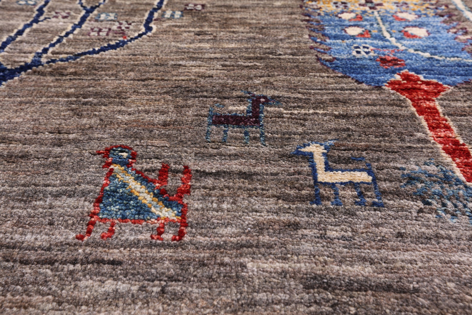 Tribal Persian Gabbeh Hand Knotted Wool Rug - 4' 10" X 6' 6" - Golden Nile