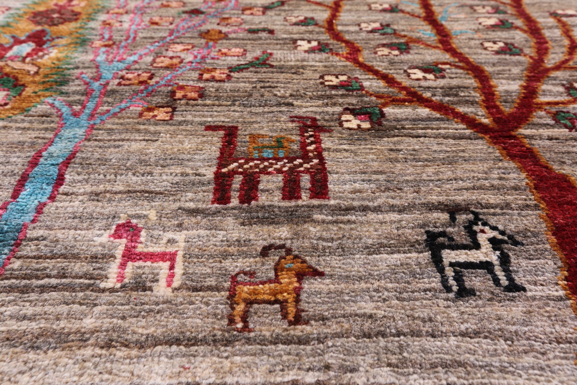 Tribal Persian Gabbeh Hand Knotted Wool Rug - 4' 10" X 6' 8" - Golden Nile