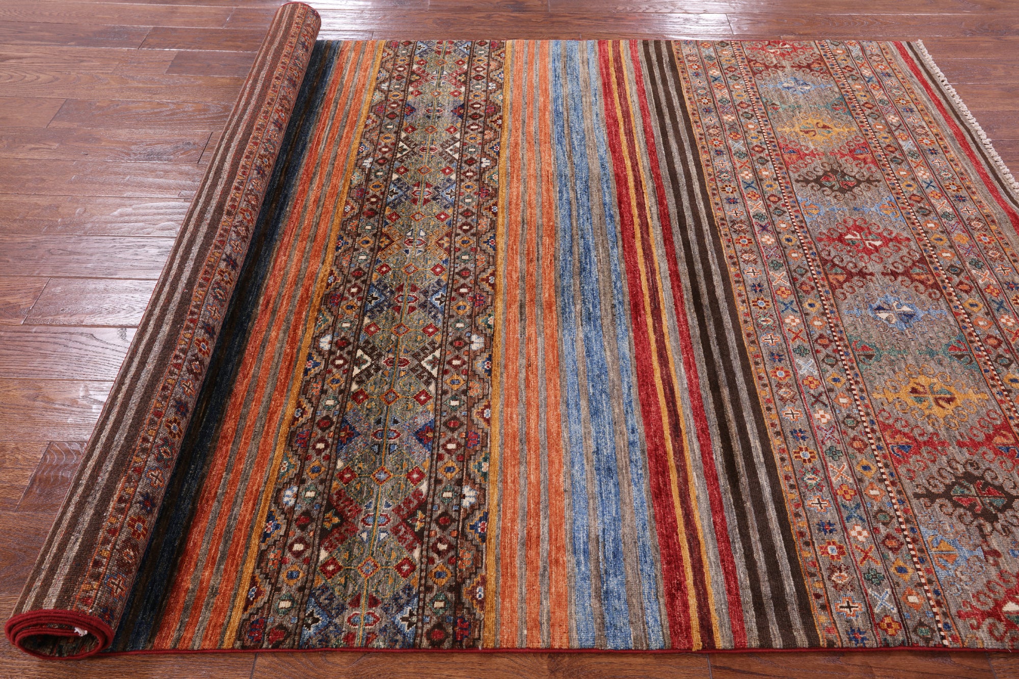 Khorjin Persian Gabbeh Handmade Wool Rug - 5' 6" X 7' 11" - Golden Nile