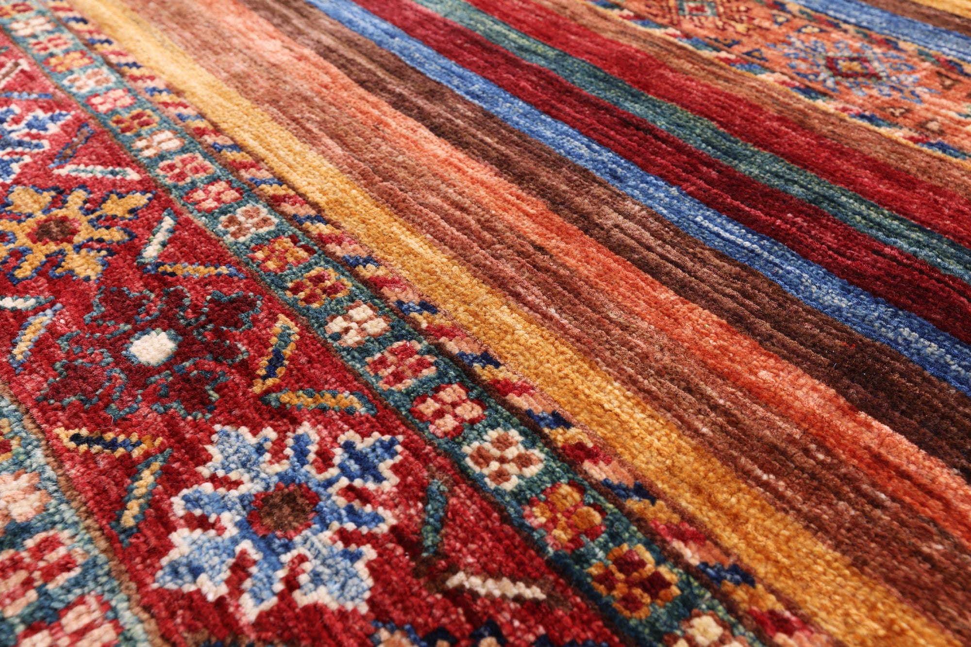 Khorjin Persian Gabbeh Hand Knotted Wool Rug - 3' 11" X 6' 4" - Golden Nile